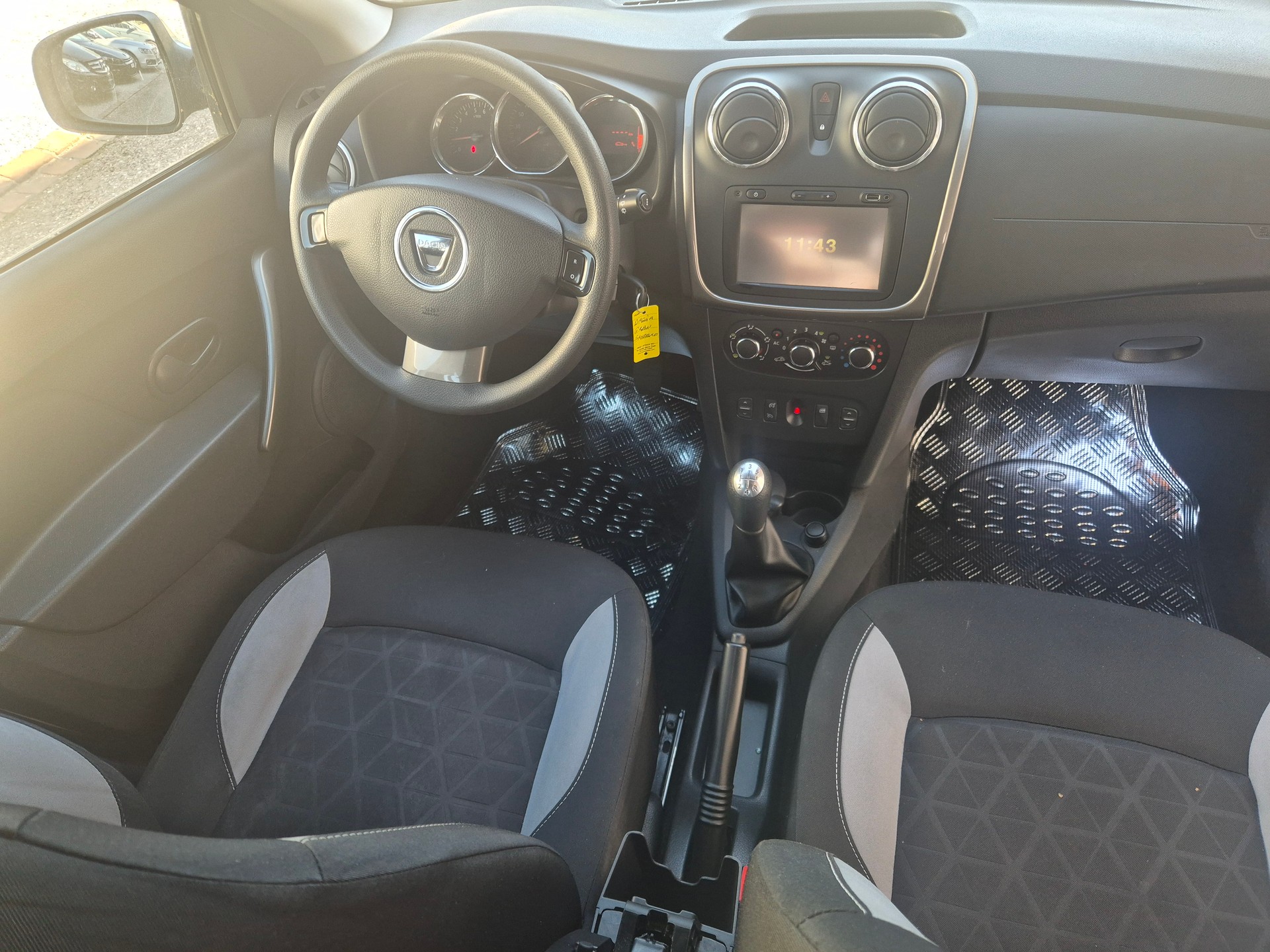 DACIA Sandero Tce 90 Stepway Ambiance-image-6
