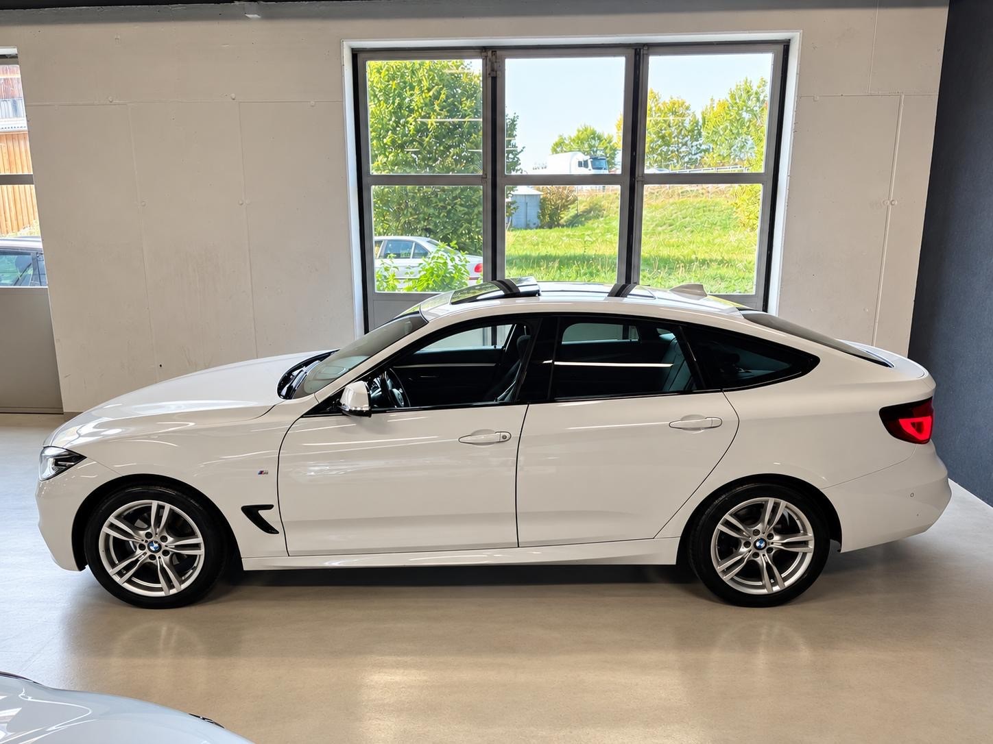 BMW 320d GT xDrive Sport Line Steptronic | M Paket-image-7