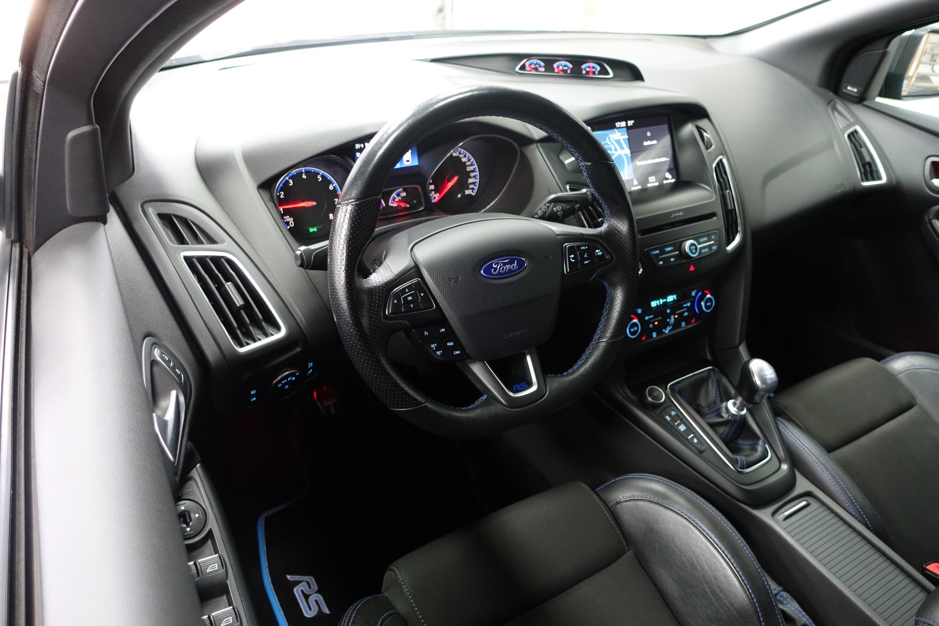 FORD Focus 2.3 EcoB RS-image-12
