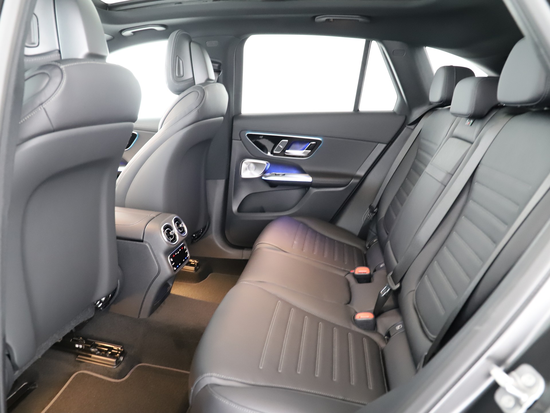 MERCEDES-BENZ GLC 300 e 4M EQ Star-image-10