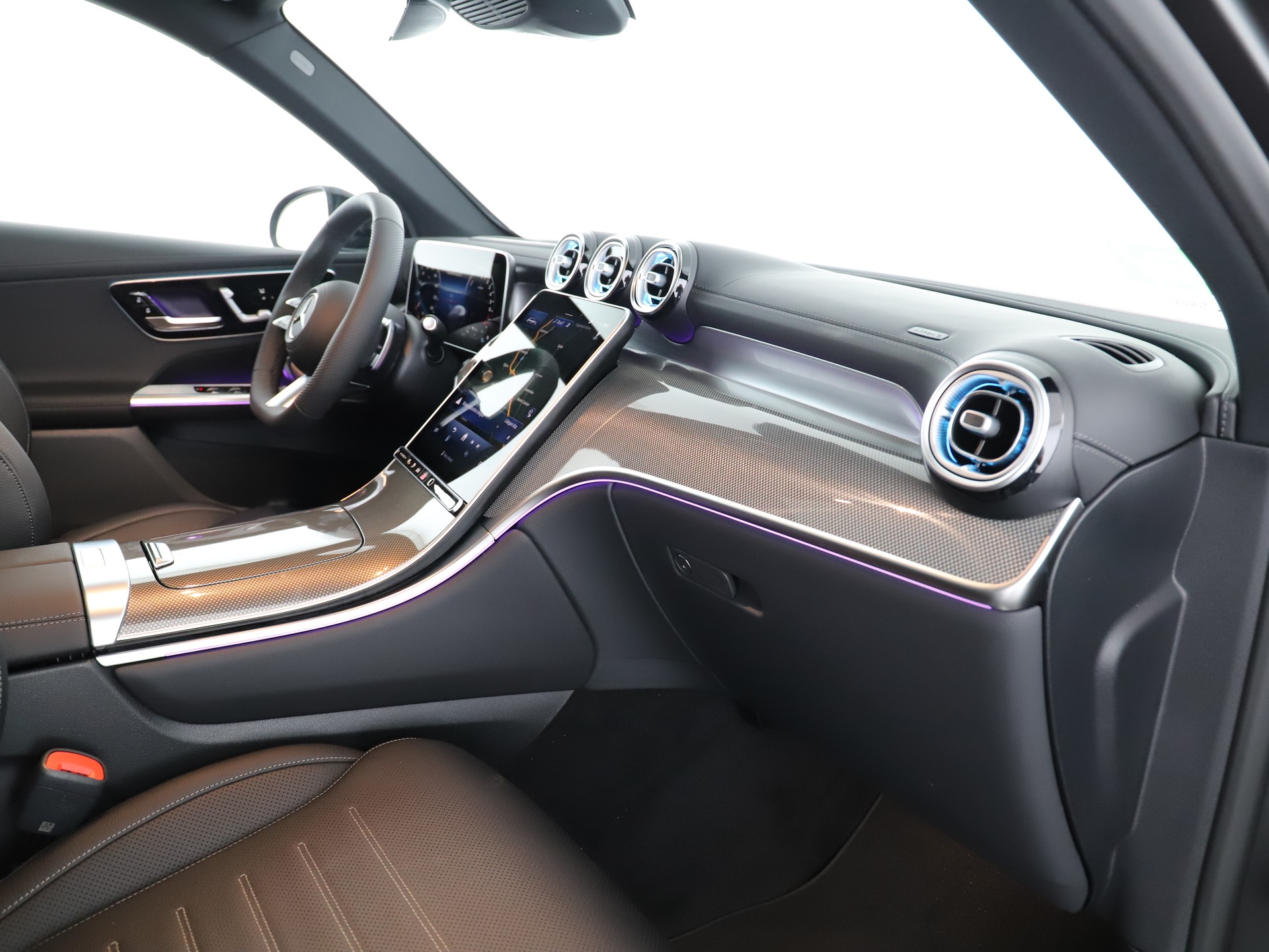 MERCEDES-BENZ GLC 300 e 4M EQ Star-image-11
