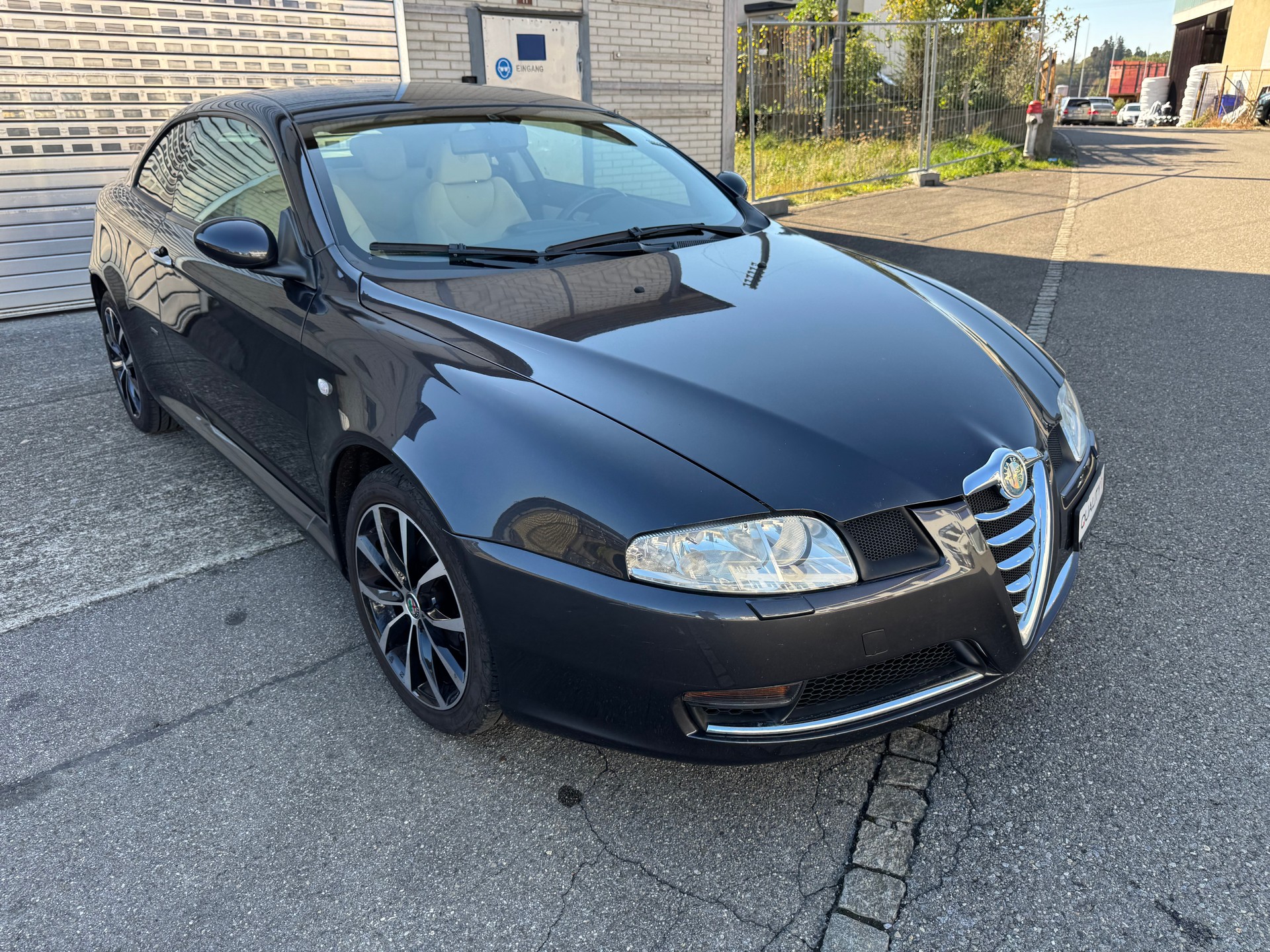 ALFA ROMEO GT 1.9 JTD Impression-image-2