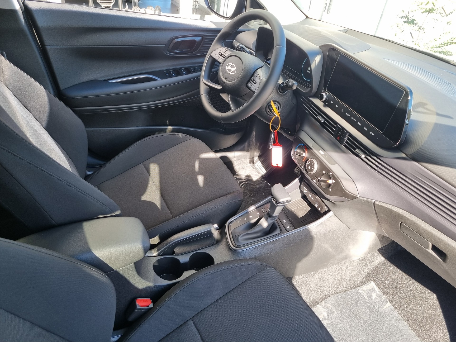 HYUNDAI i20 1.0 T-GDi Amplia GO! DCT-image-11