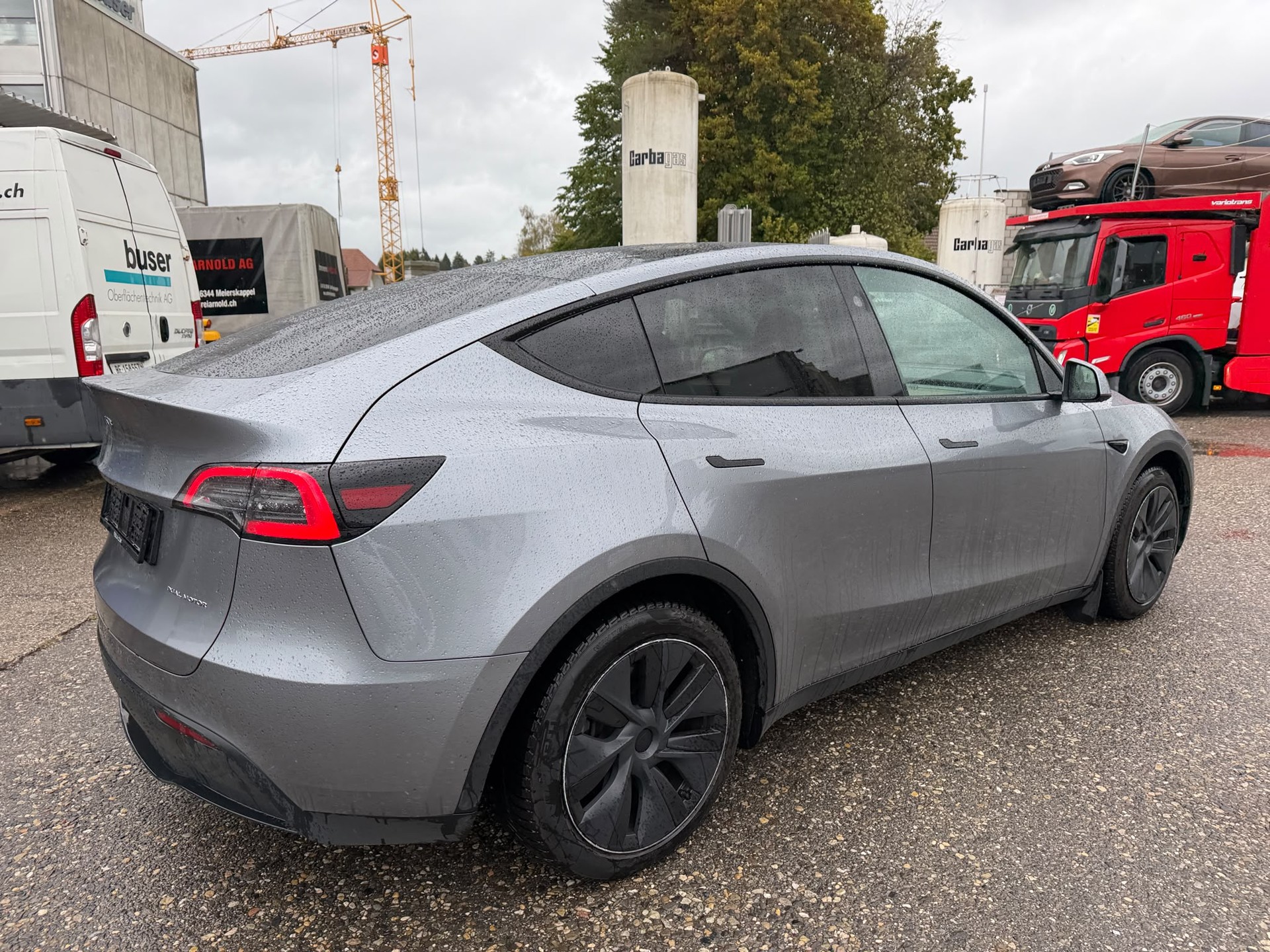 TESLA Model Y Long Range-image-3