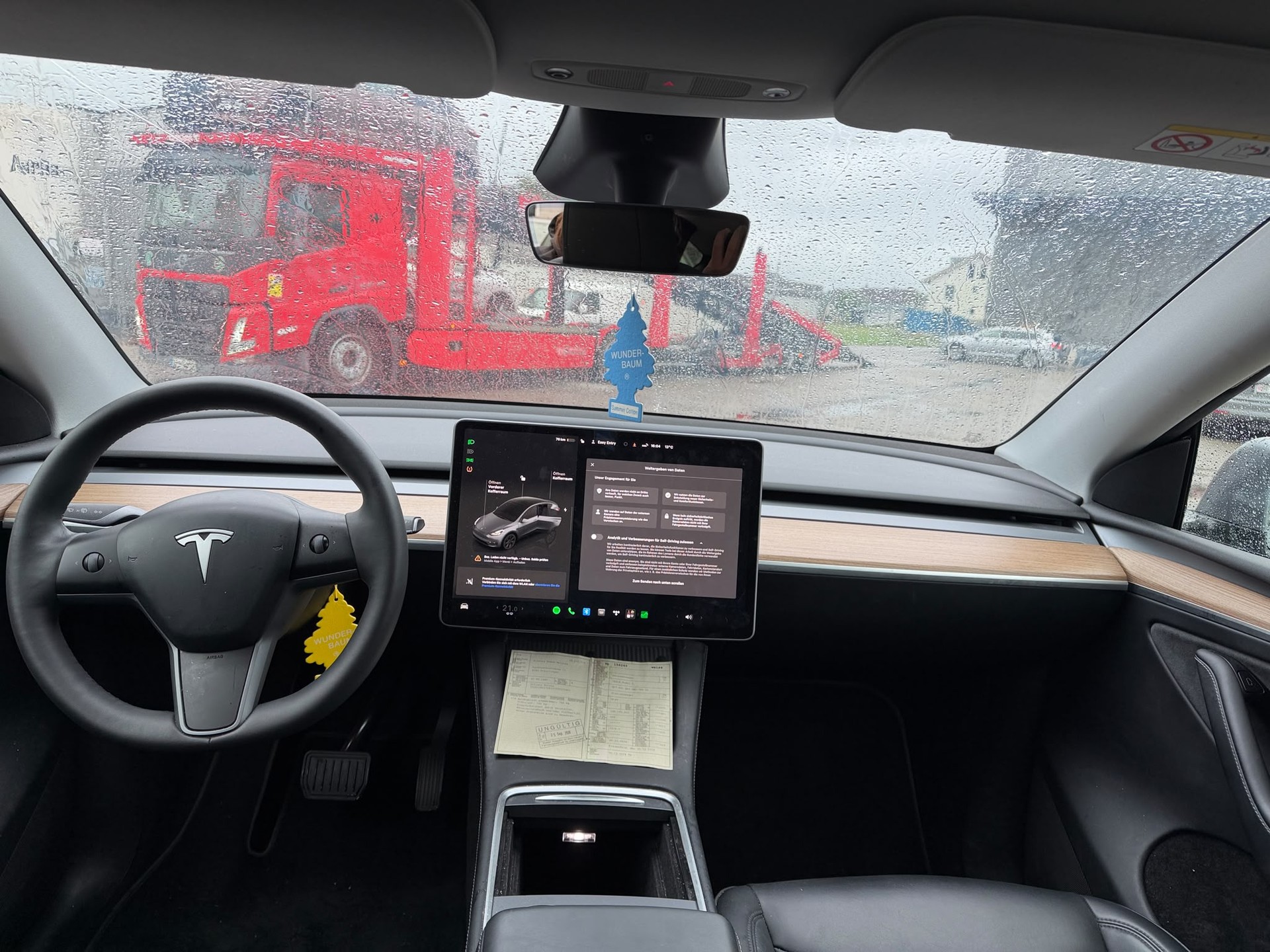 TESLA Model Y Long Range-image-10