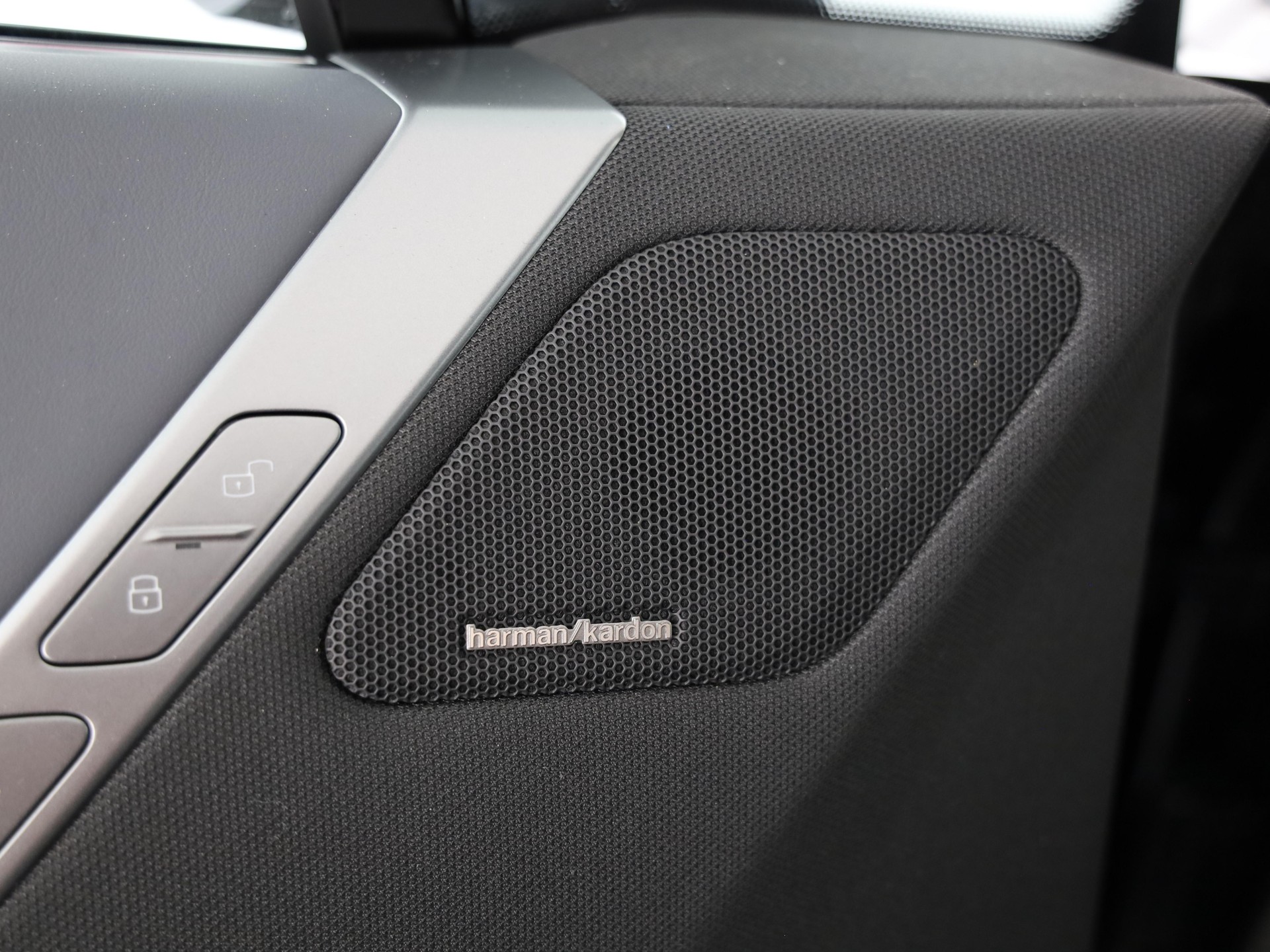 BMW iX I20 xDrive60-image-14