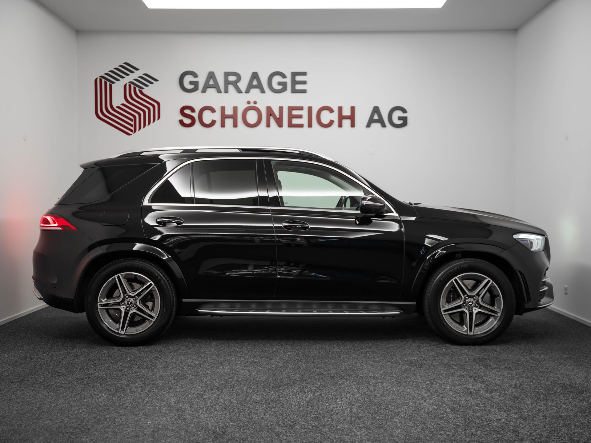 MERCEDES-BENZ GLE 450 AMG Line 4matic-image-3