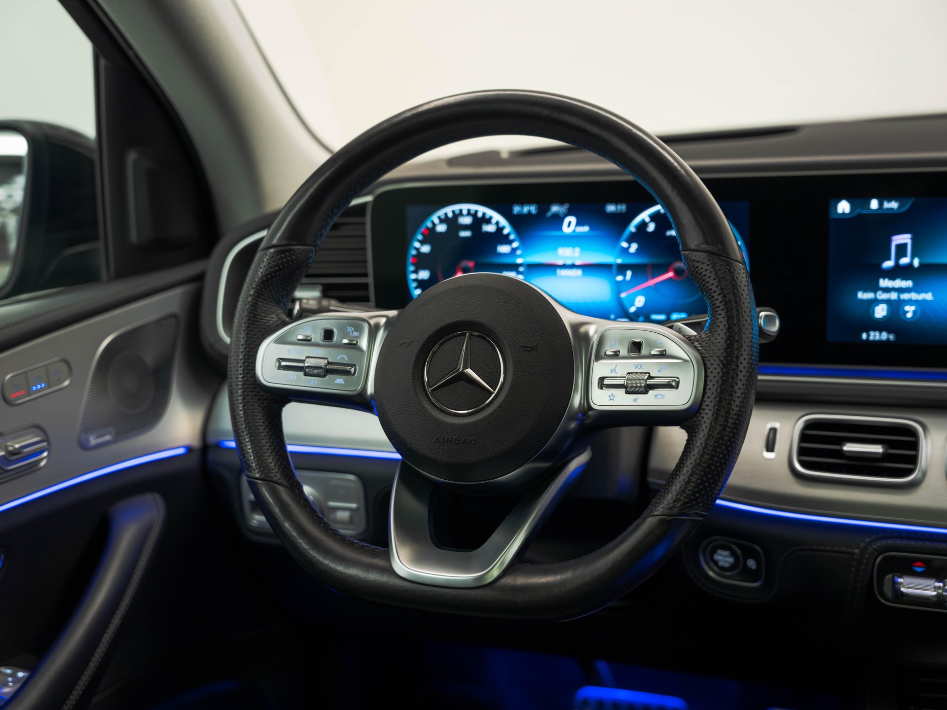 MERCEDES-BENZ GLE 450 AMG Line 4matic-image-17