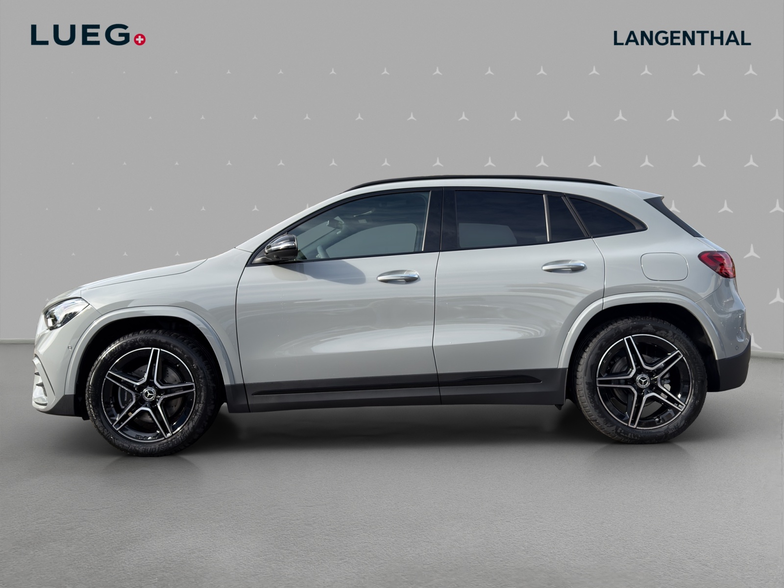 MERCEDES-BENZ GLA 200 Night Star 7G-DCT-image-1