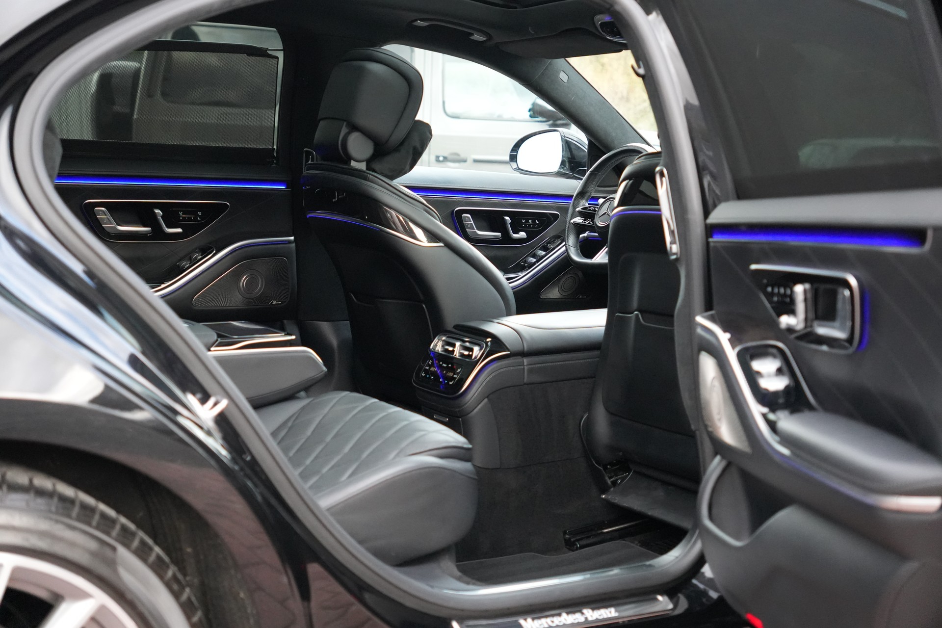 MERCEDES-BENZ S 400 d 4Matic AMG Line 9G-Tronic (CH)-image-12