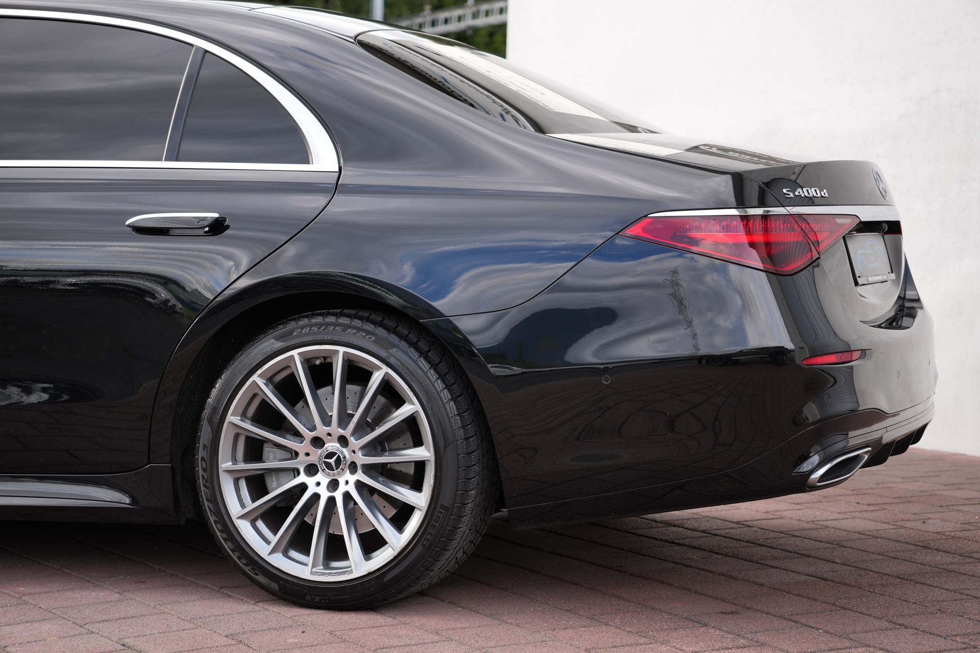 MERCEDES-BENZ S 400 d 4Matic AMG Line 9G-Tronic (CH)-image-2