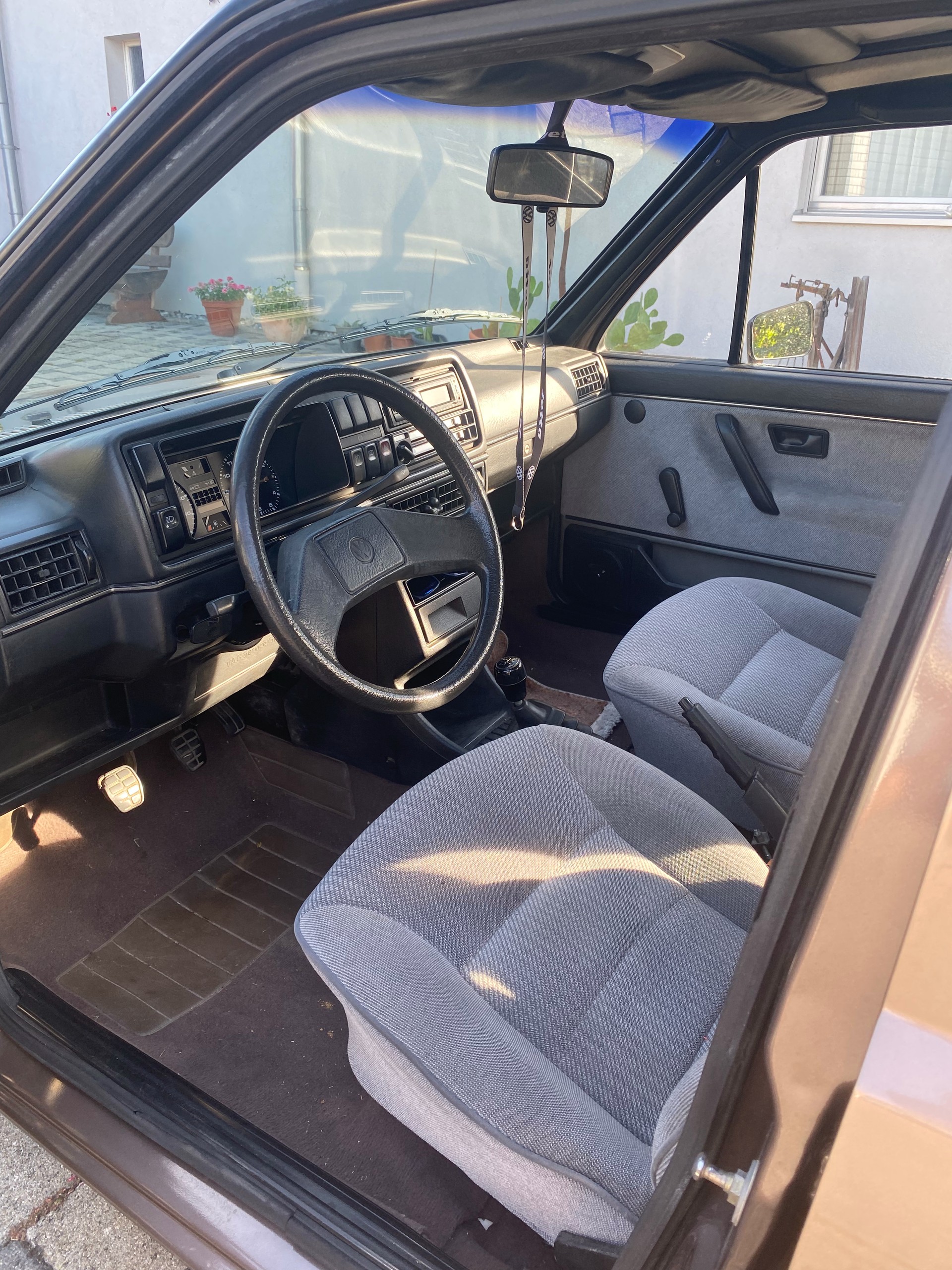 VW JETTA 1,6-image-3