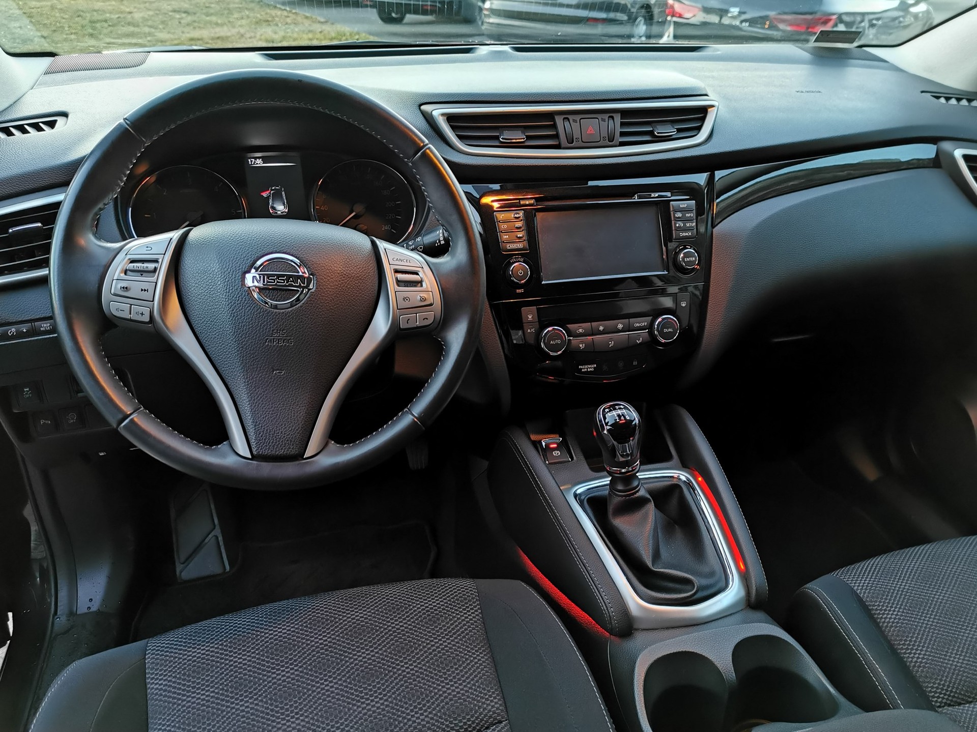 NISSAN Qashqai 1.6 dCi acenta ALL-MODE 4x4-image-3