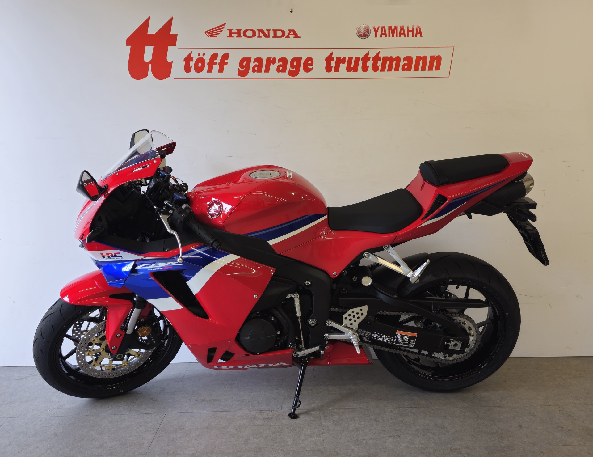 HONDA CBR 600 RR-showroom-element-1