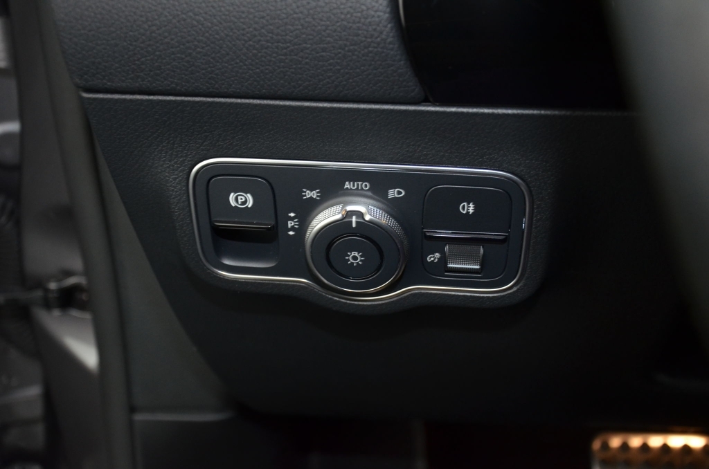 MERCEDES-BENZ GLA 45 S AMG 4Matic+-image-21