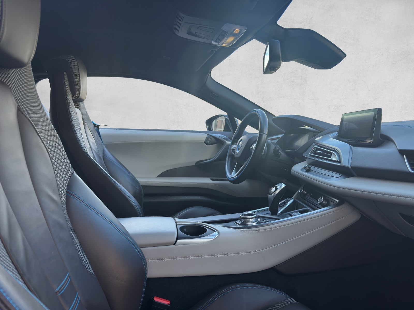 BMW i8 Coupé-image-10