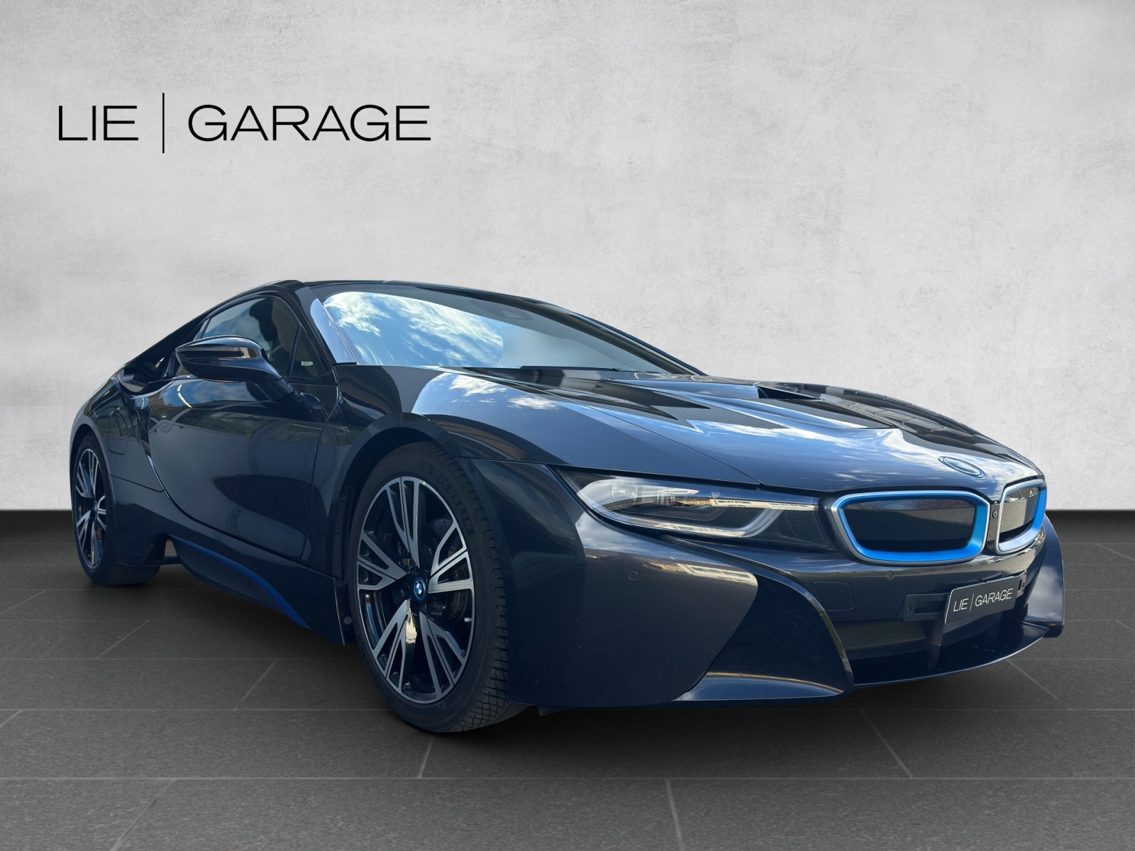 BMW i8 Coupé-image-3