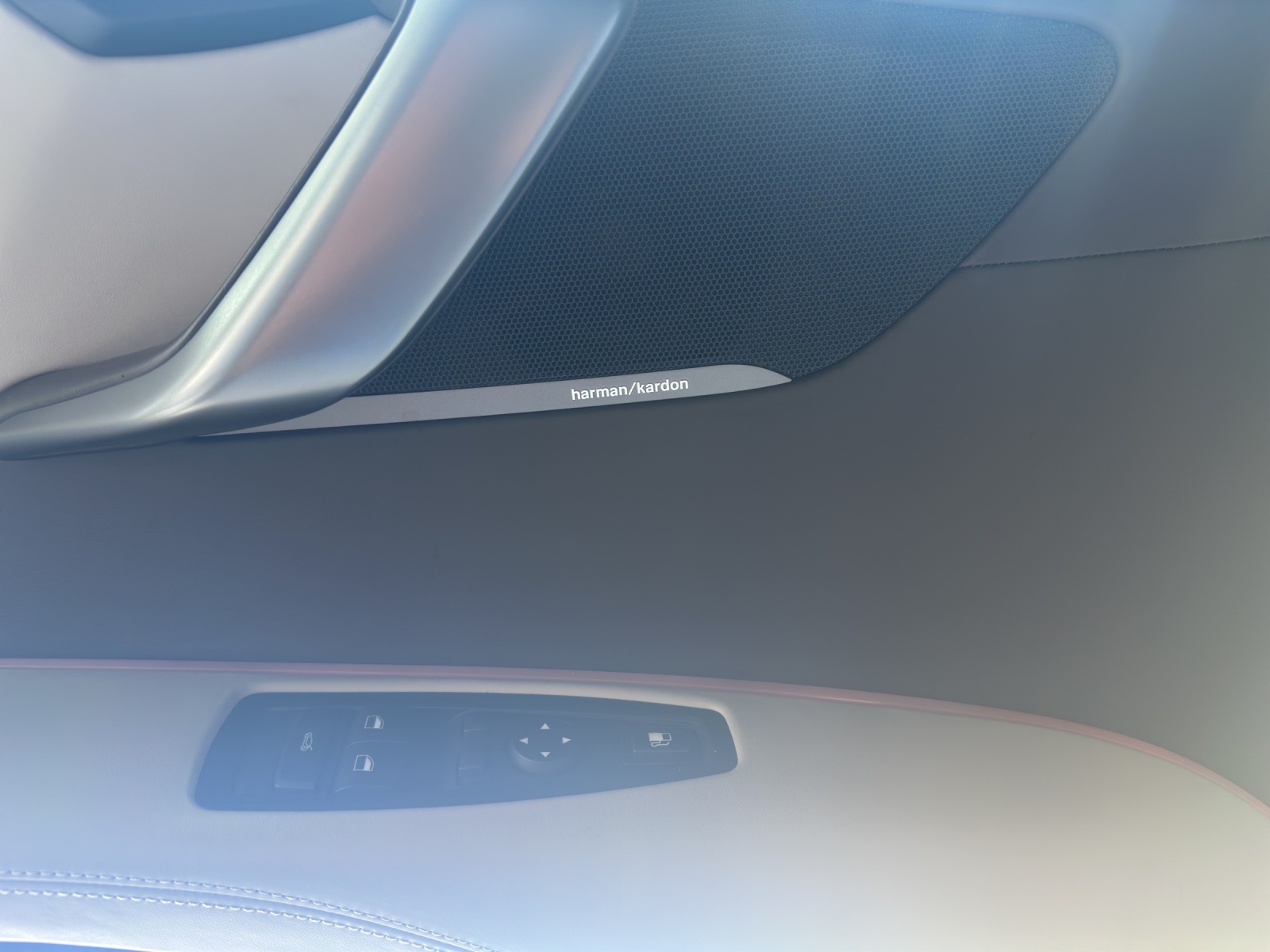 BMW i8 Coupé-image-5