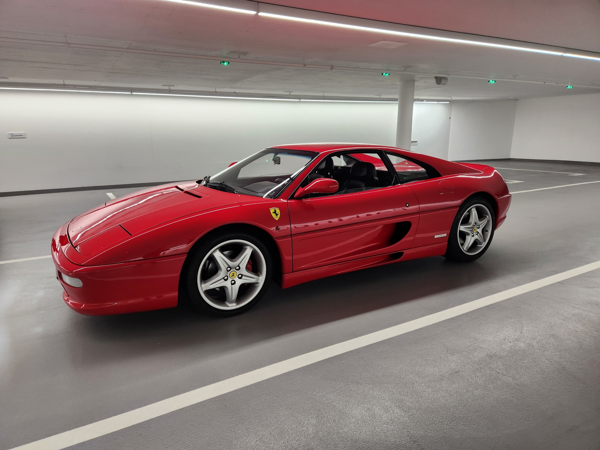 FERRARI F355 Berlinetta-image-7