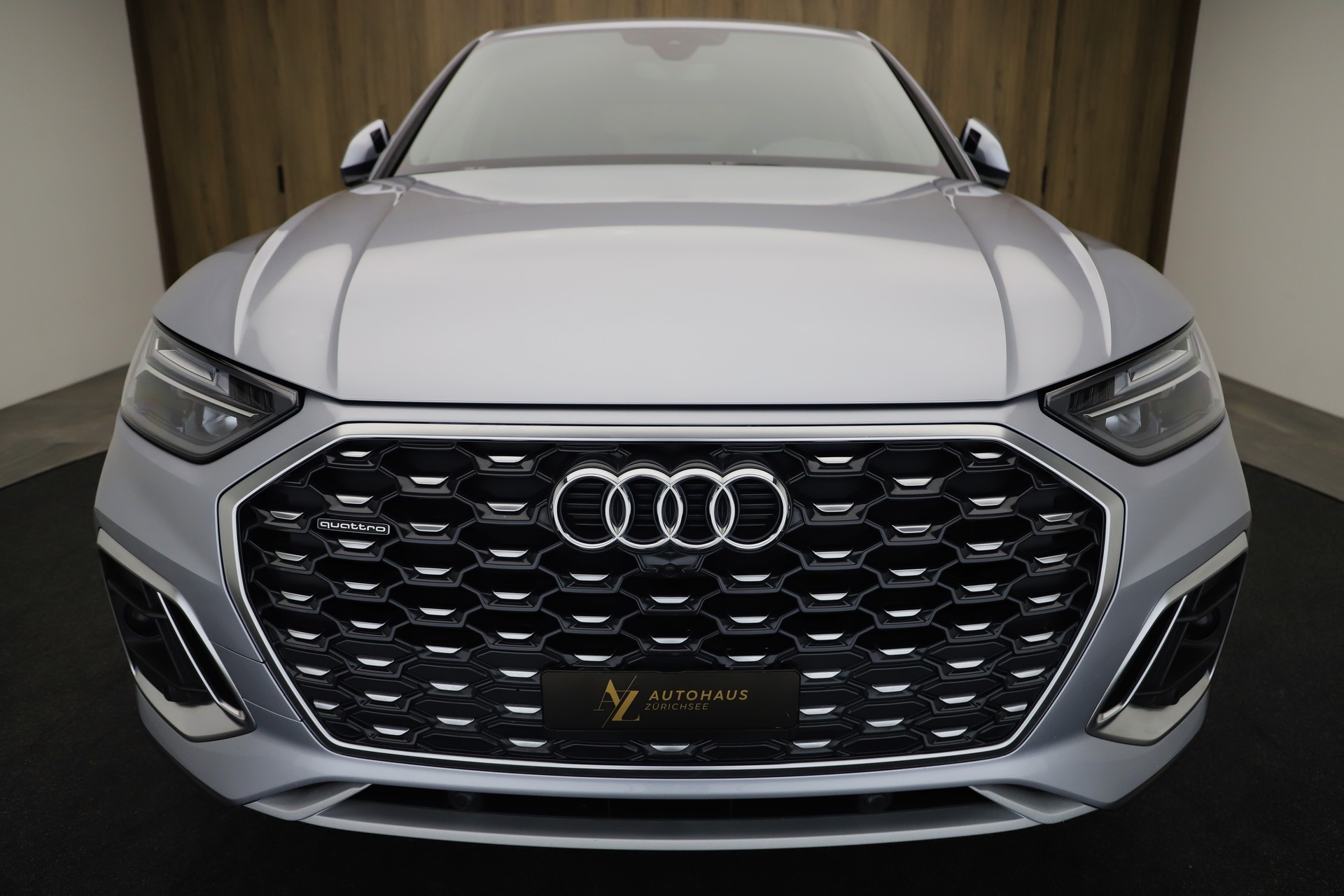 AUDI Q5 Sportback 45 TFSI S line quattro S-tronic-image-1