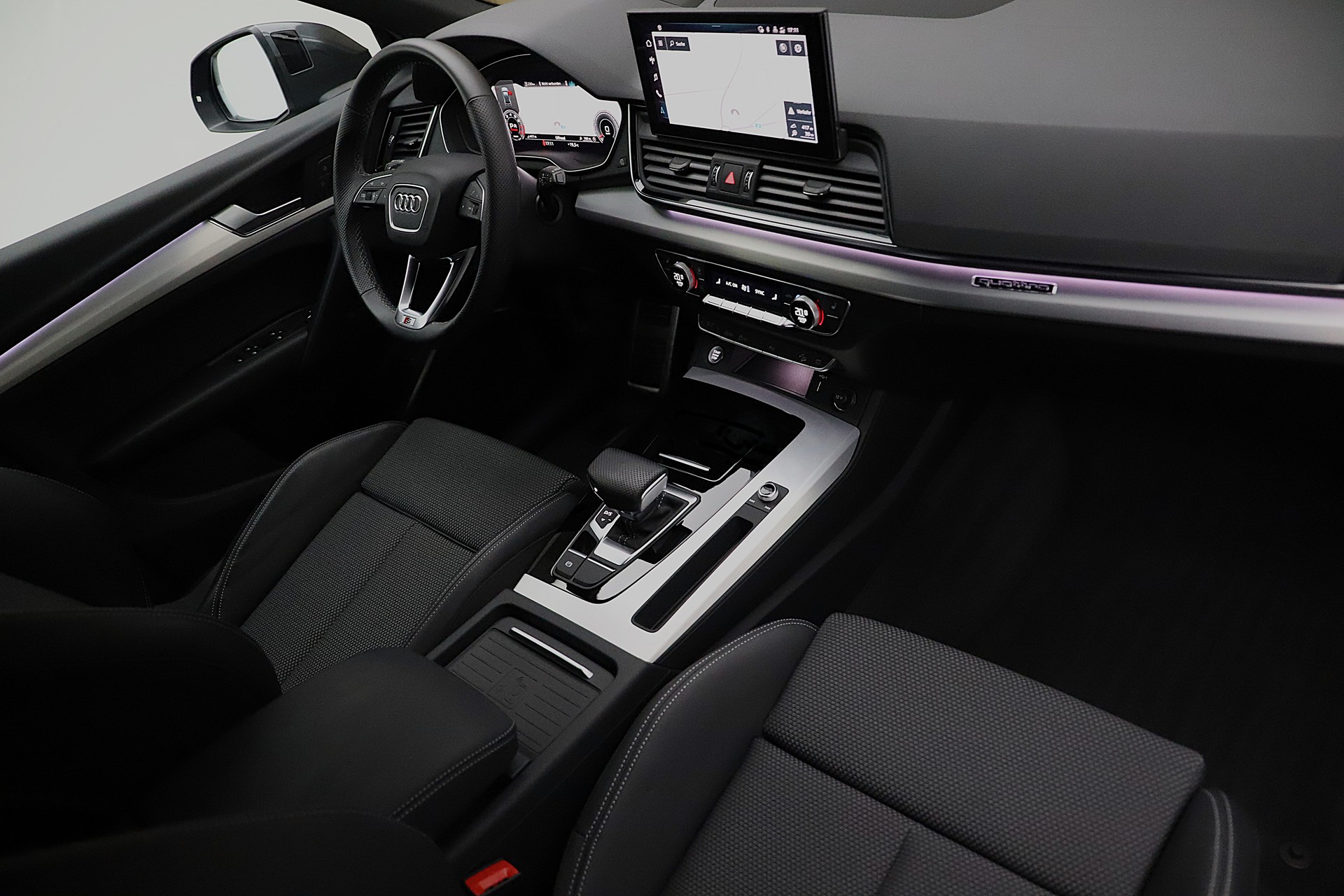 AUDI Q5 Sportback 45 TFSI S line quattro S-tronic-image-6