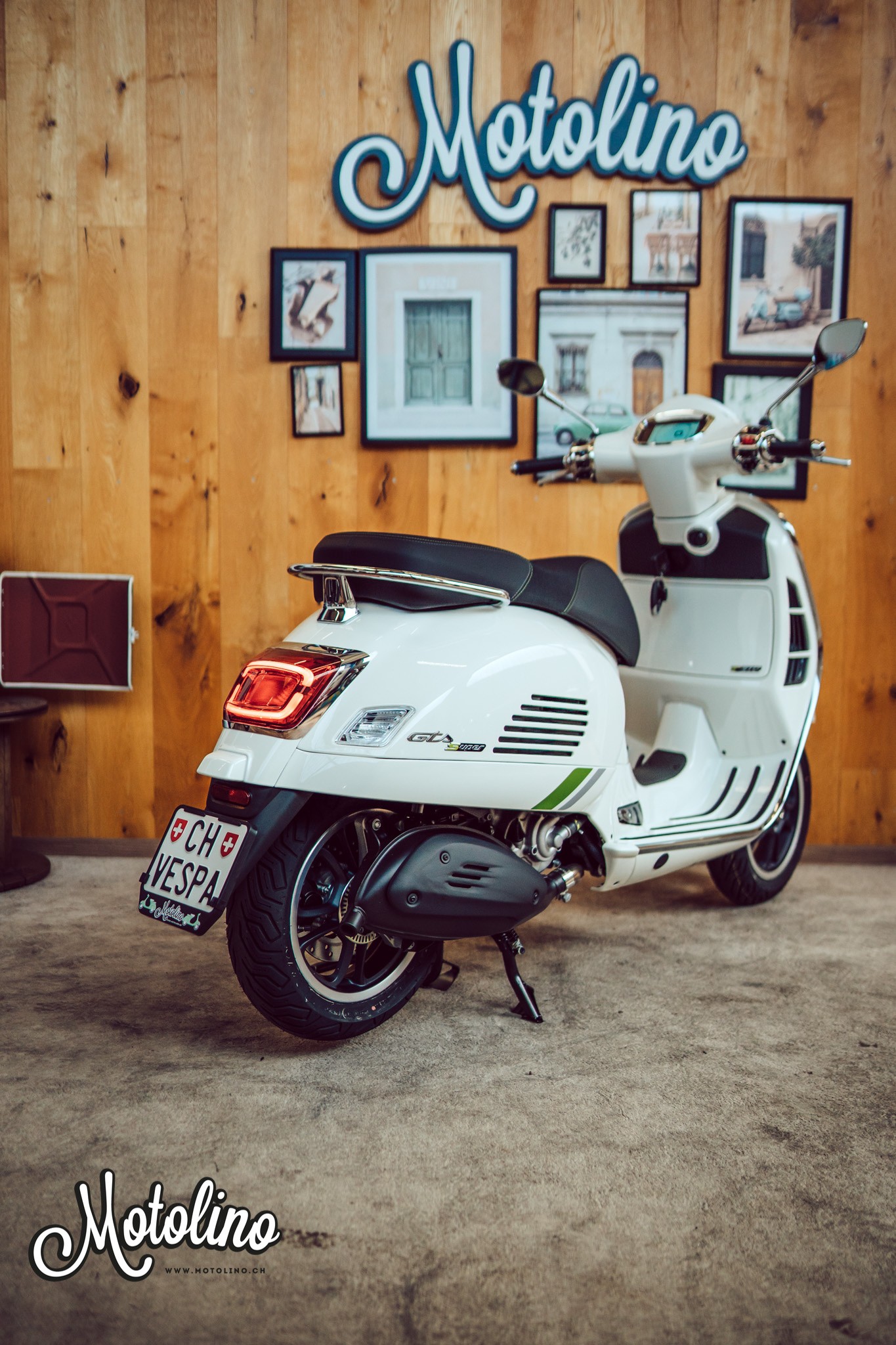 PIAGGIO Vespa GTS 125 Super Tech Euro 5+-image-4