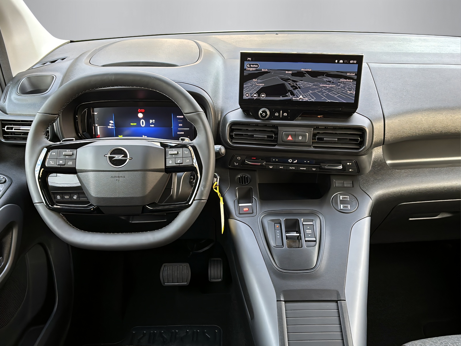 OPEL Combo-e Electric-image-12