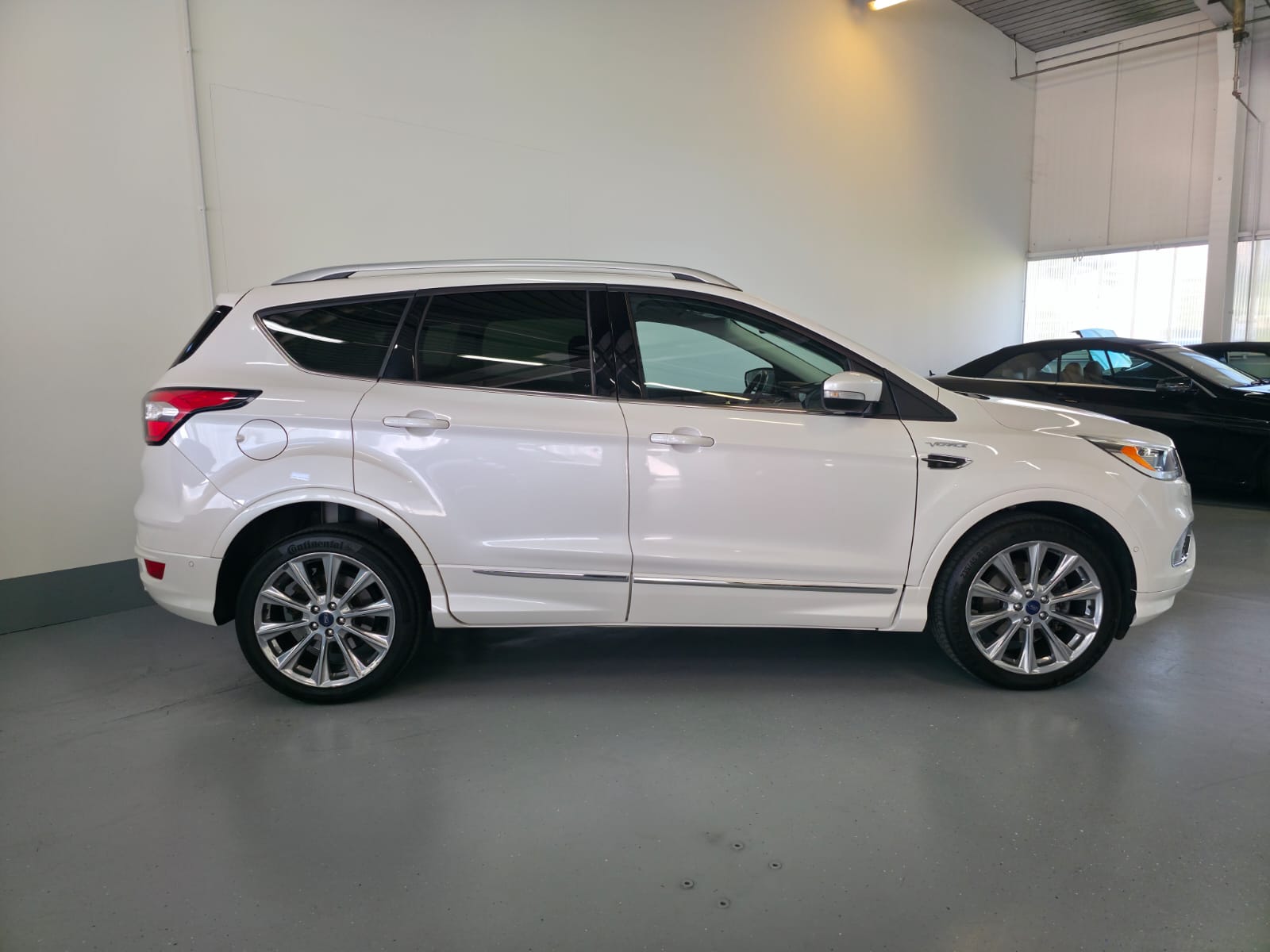 FORD Kuga 2.0 TDCi Vignale 4WD PowerShift-image-7