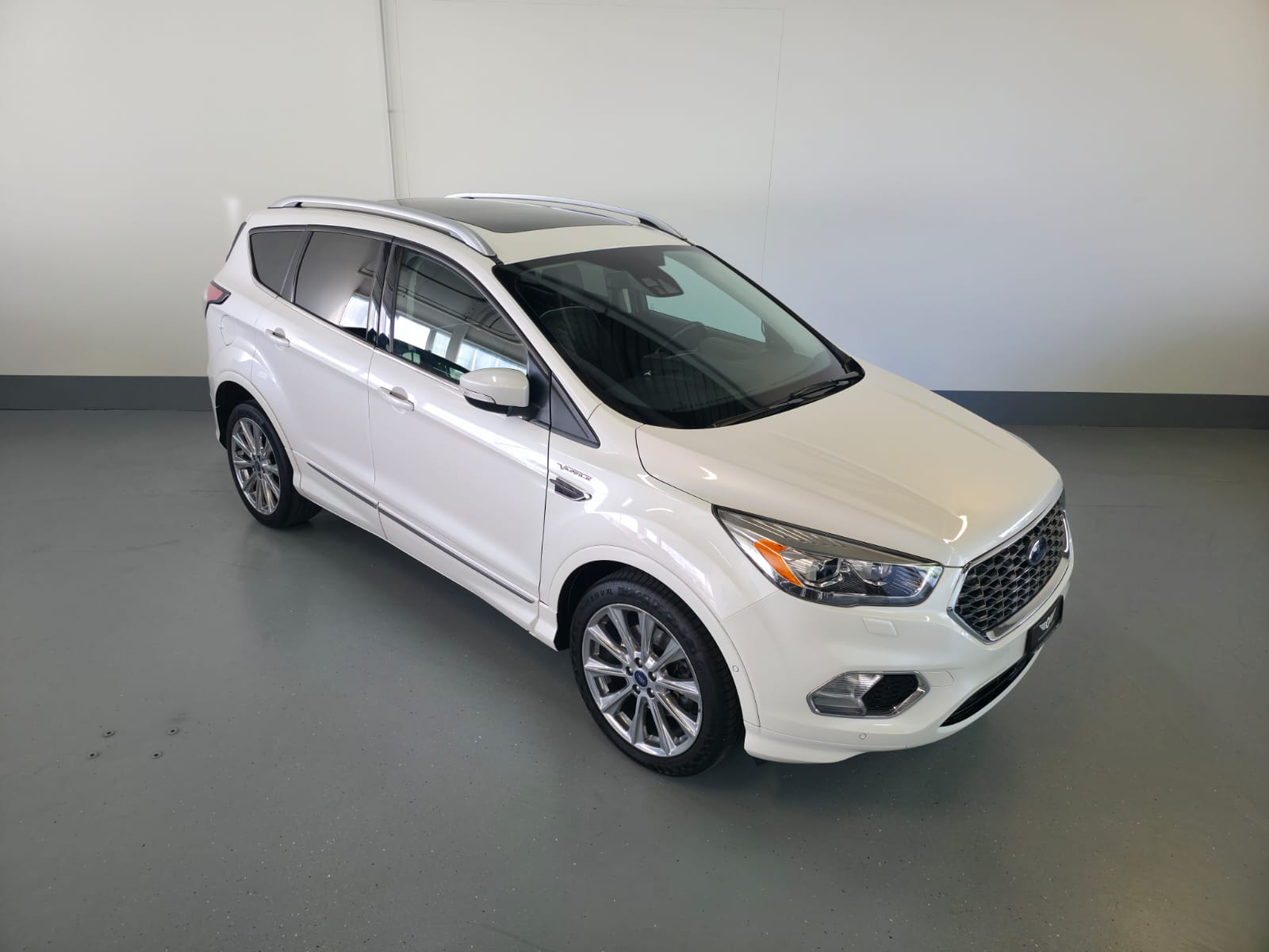FORD Kuga 2.0 TDCi Vignale 4WD PowerShift-image-0