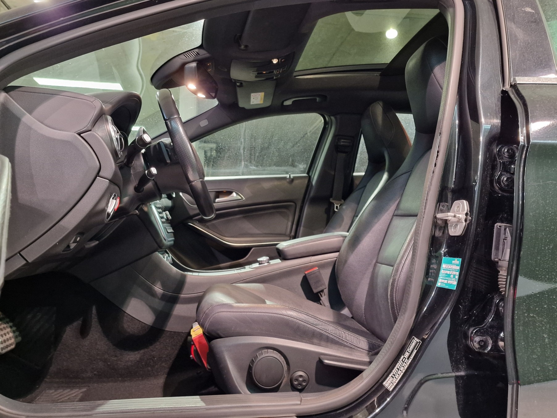 MERCEDES-BENZ GLA 200 CDI AMG Line 4Matic 7G-DCT-image-10