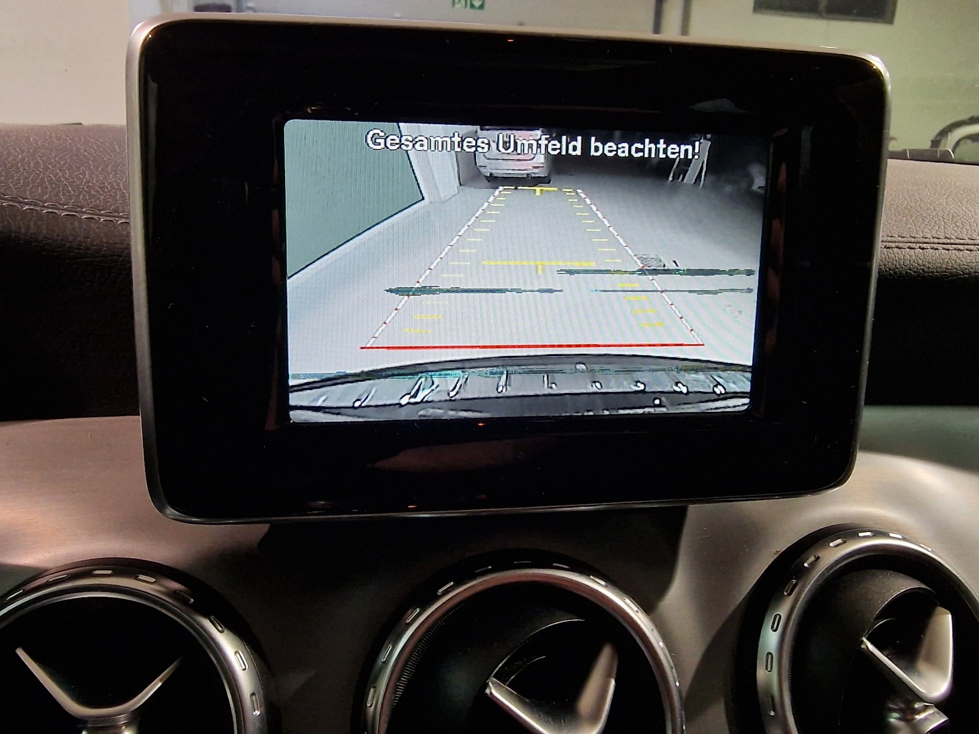 MERCEDES-BENZ GLA 200 CDI AMG Line 4Matic 7G-DCT-image-12