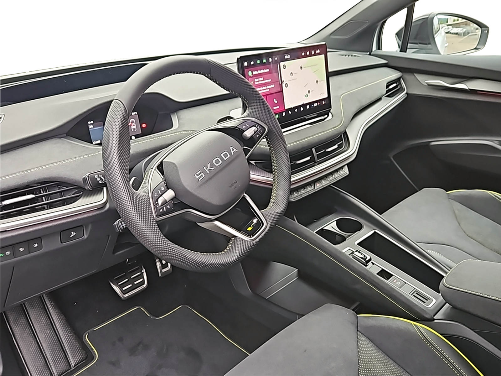 SKODA Enyaq 4x4 RS-image-3