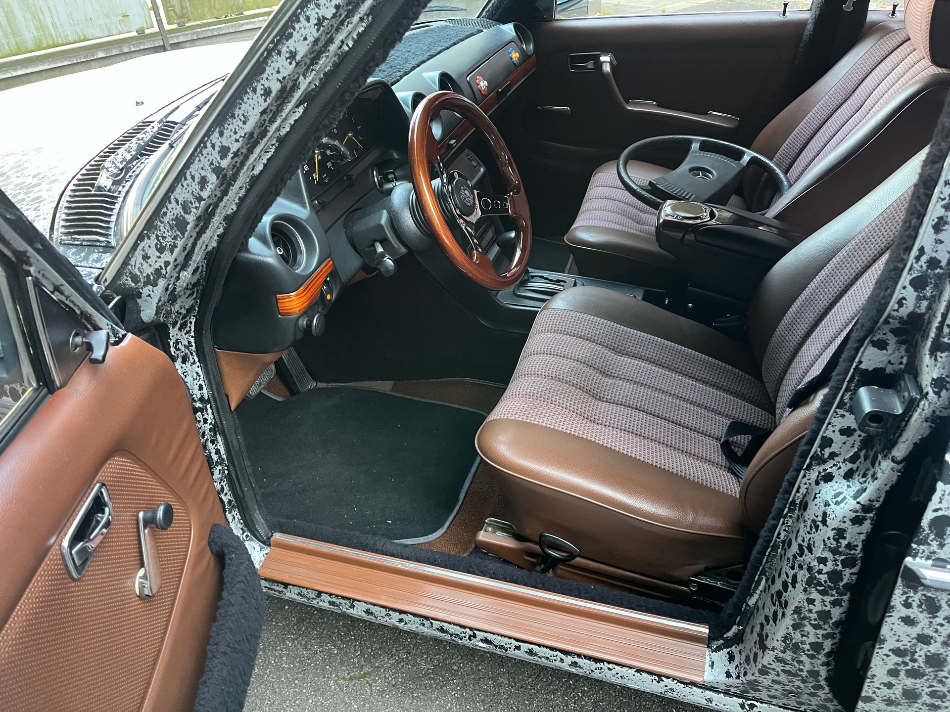 MERCEDES-BENZ 250-image-11
