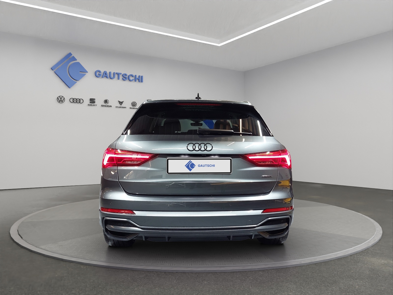 AUDI Q3 35 TDI S line quattro S-tronic-image-3