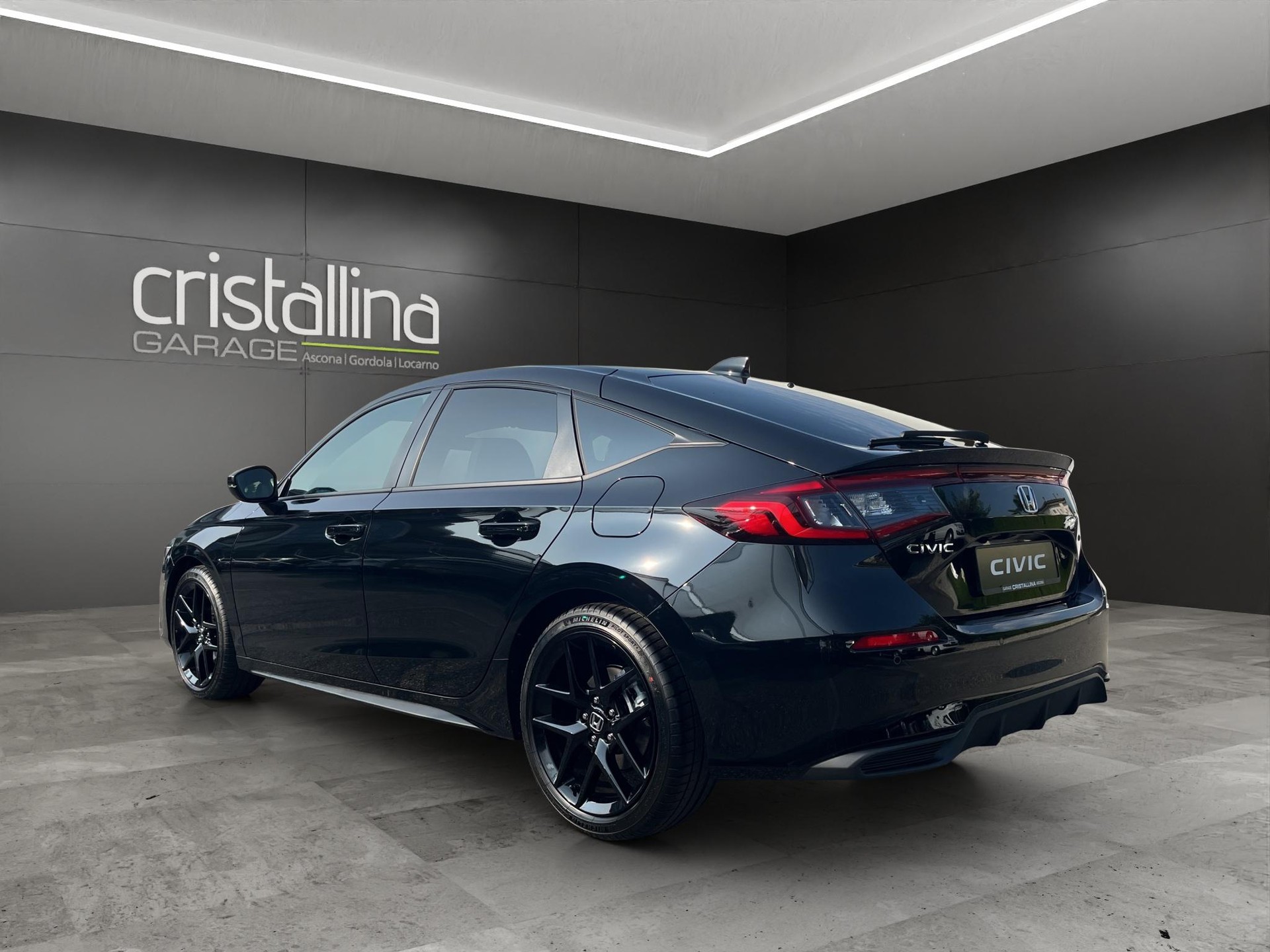 HONDA Civic 2.0 i-MMD Sport-showroom-element-2