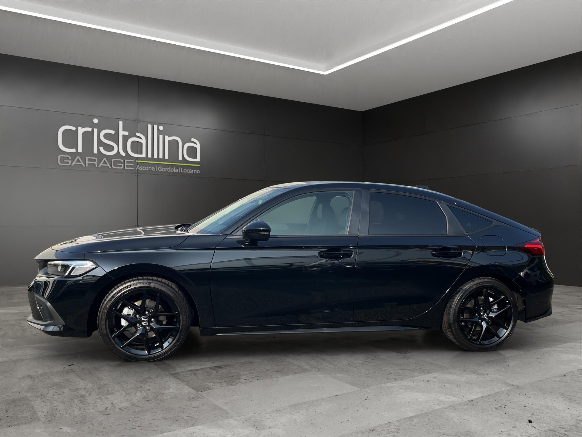 HONDA Civic 2.0 i-MMD Sport-showroom-element-1