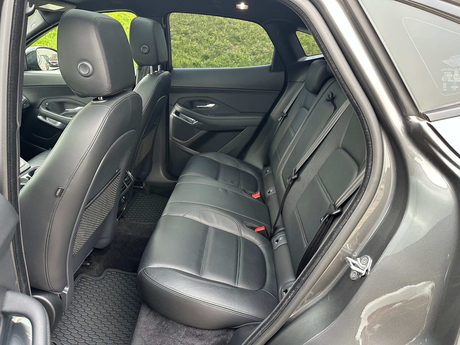 JAGUAR E-Pace 2.0d D150 S AWD Automatik-image-13