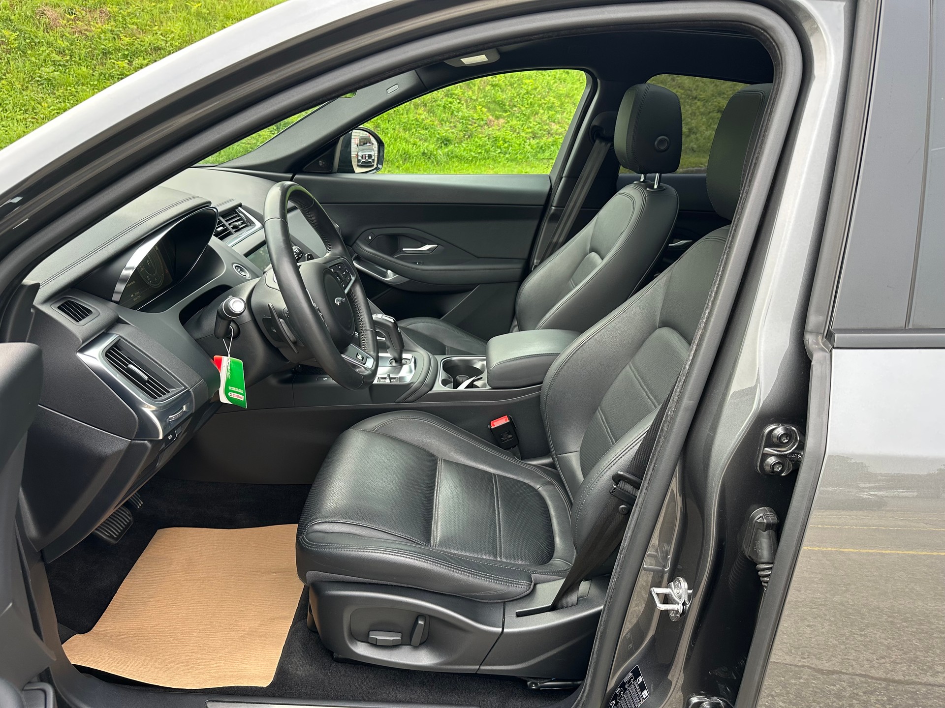 JAGUAR E-Pace 2.0d D150 S AWD Automatik-image-7