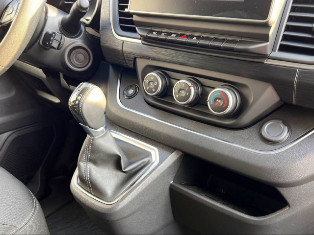 NISSAN Primastarr combi 3.0 t L2 H1 Te-image-15