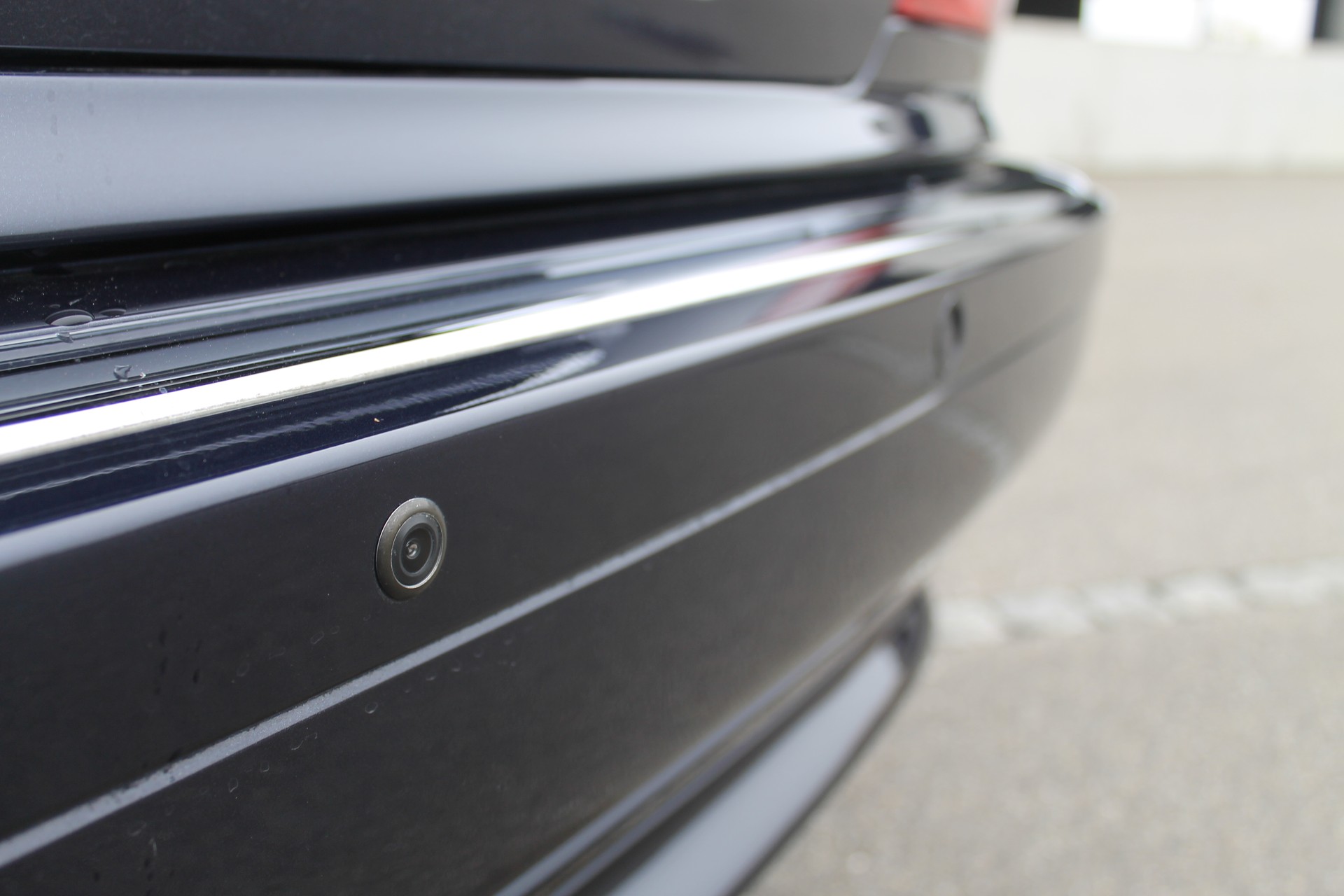 BMW 740i-image-25
