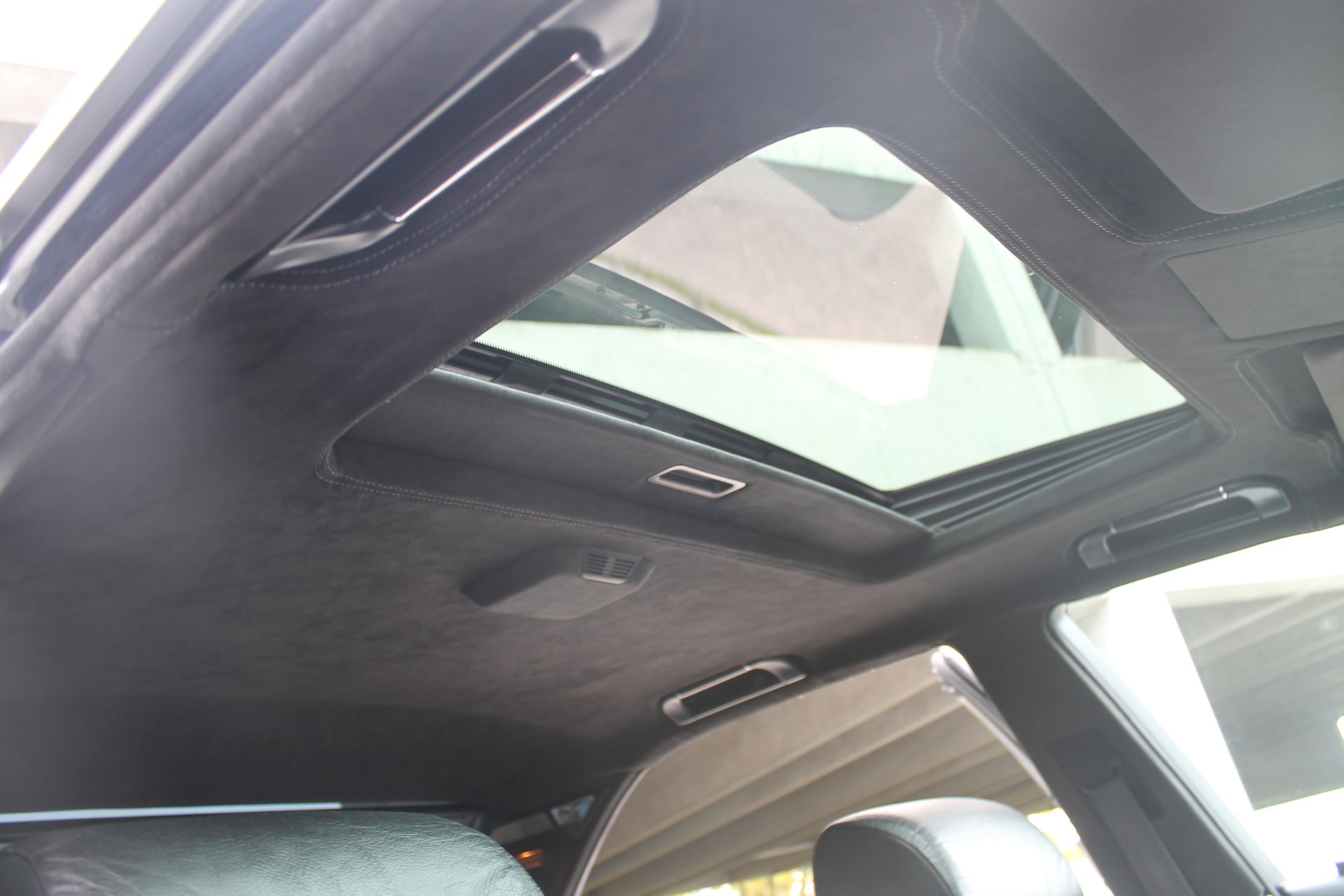 BMW 740i-image-24