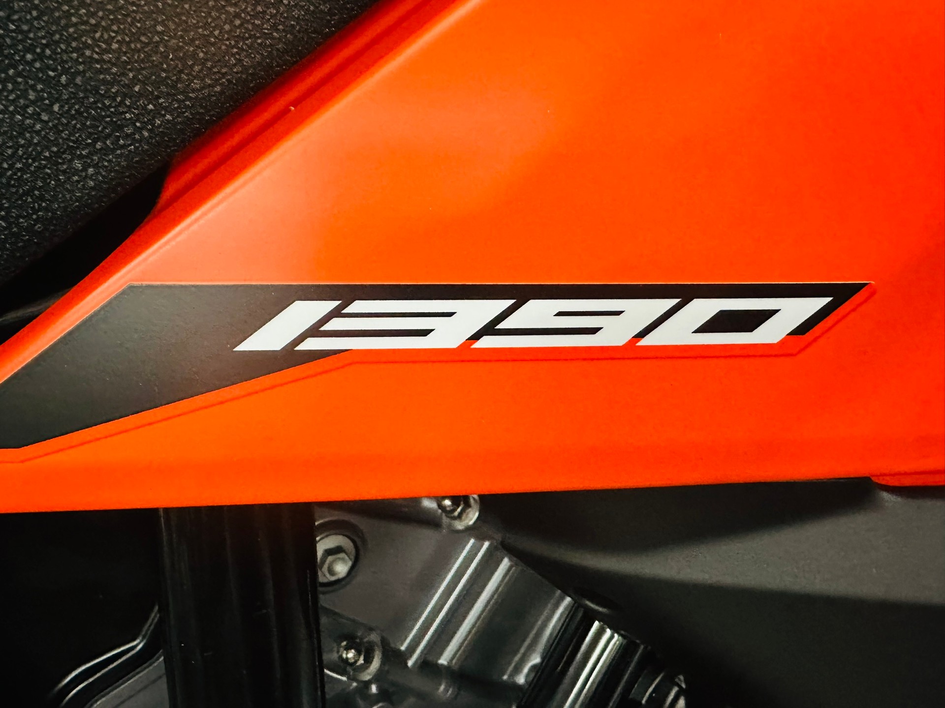 KTM 1390 Super Adventure S EVO-image-10