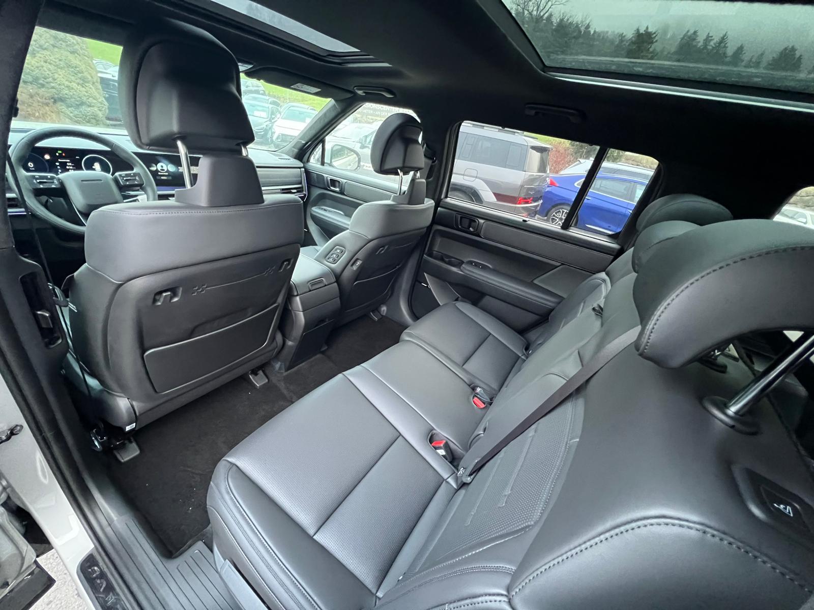 HYUNDAI Santa Fe 1.6 T-GDi HEV Calligraphy 4WD Automatic-image-10