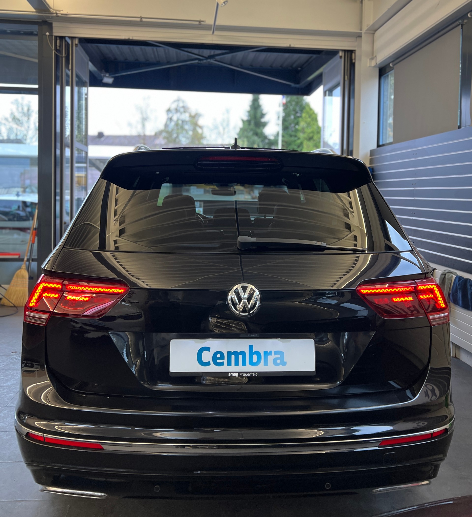 VW Tiguan Allspace 2.0 TDI SCR Highline 4Motion DSG-image-5