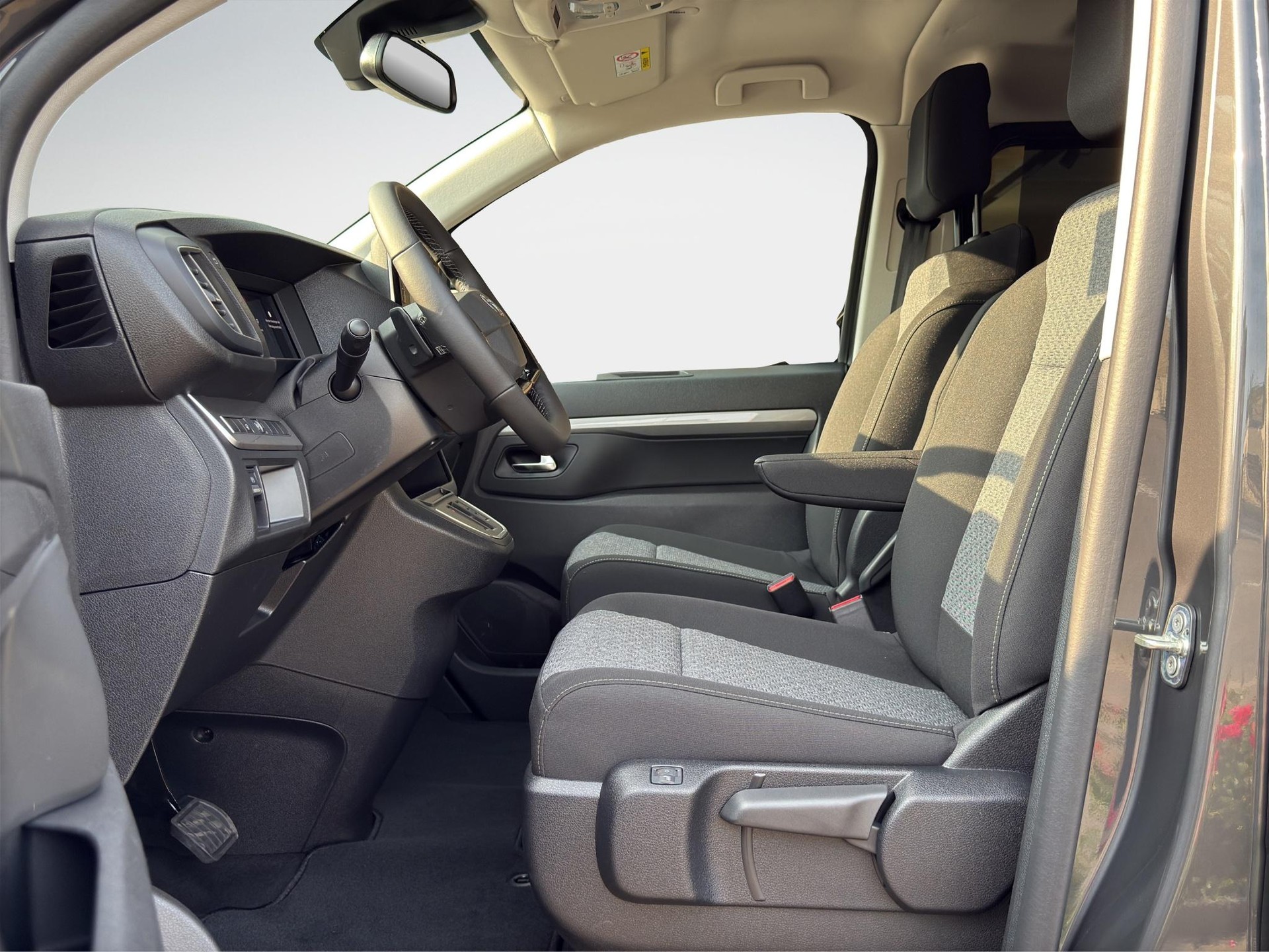 TOYOTA PROACE Verso L1 2.0 D Trend 8-Seater-image-8