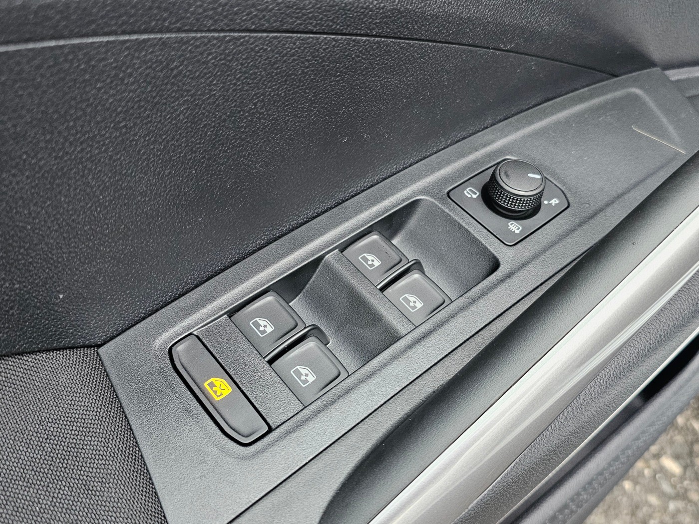 SKODA Fabia 1.5 TSI Monte Carlo DSG-image-14