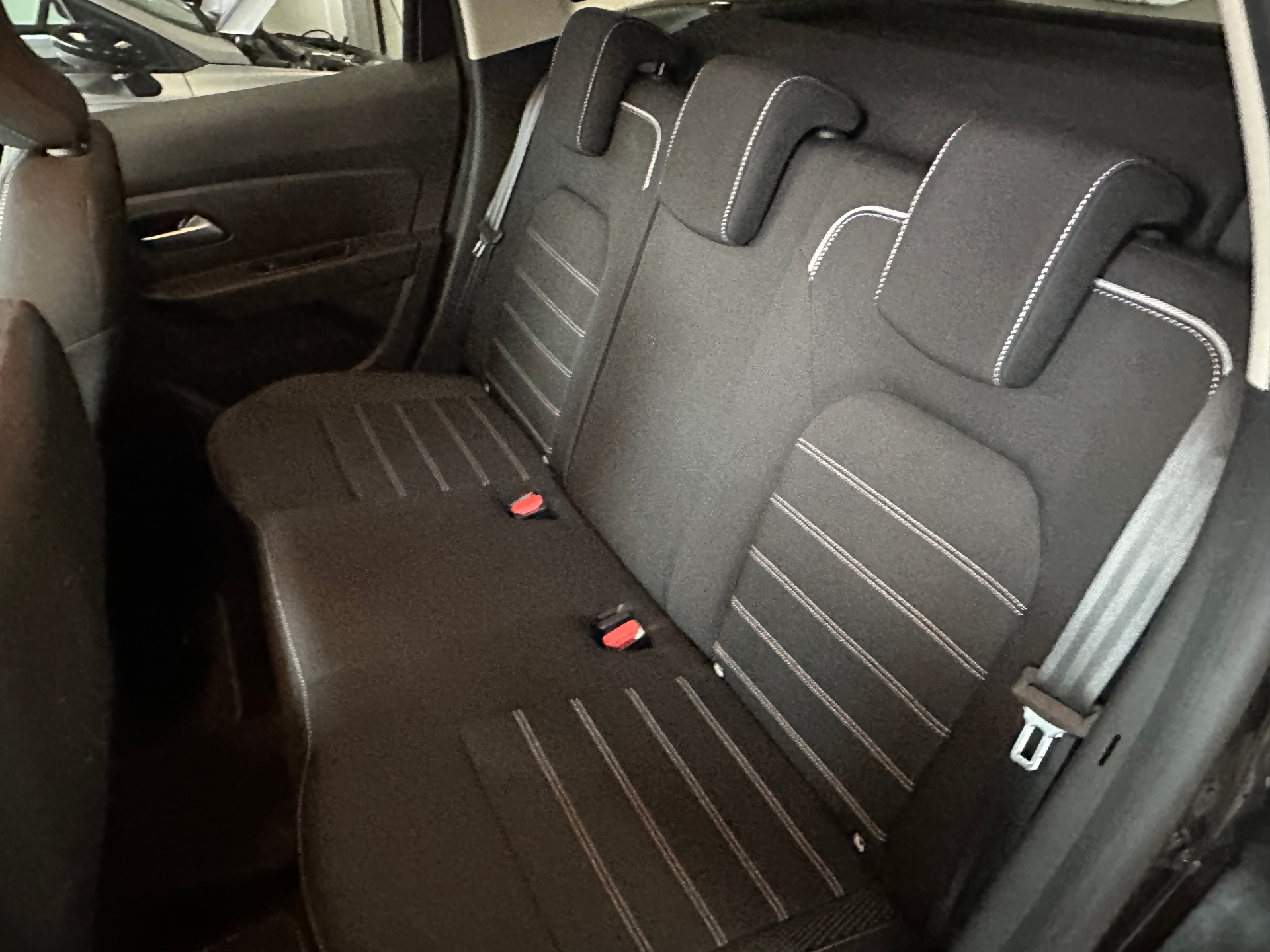 DACIA Duster 1.3 TCe 150 Prestige EDC-image-10