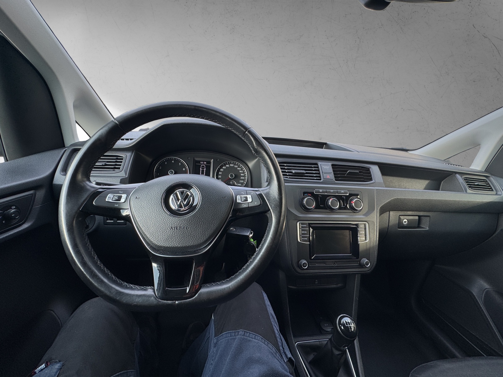 VW Caddy 1.2 TSI Entry BlueMotion Technology-image-9