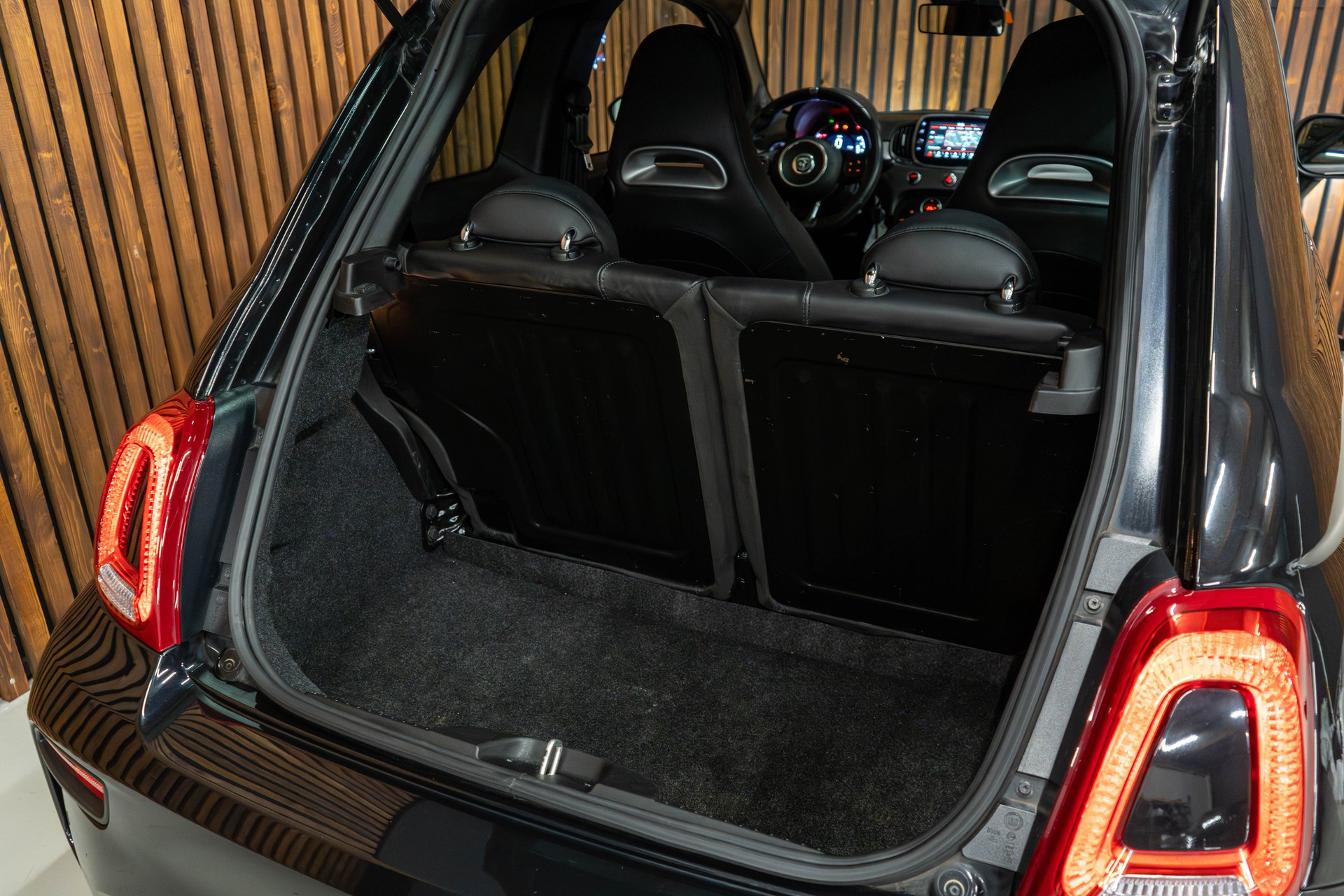 FIAT 595 Abarth 1.4 T-Jet 165 Turismo-image-8