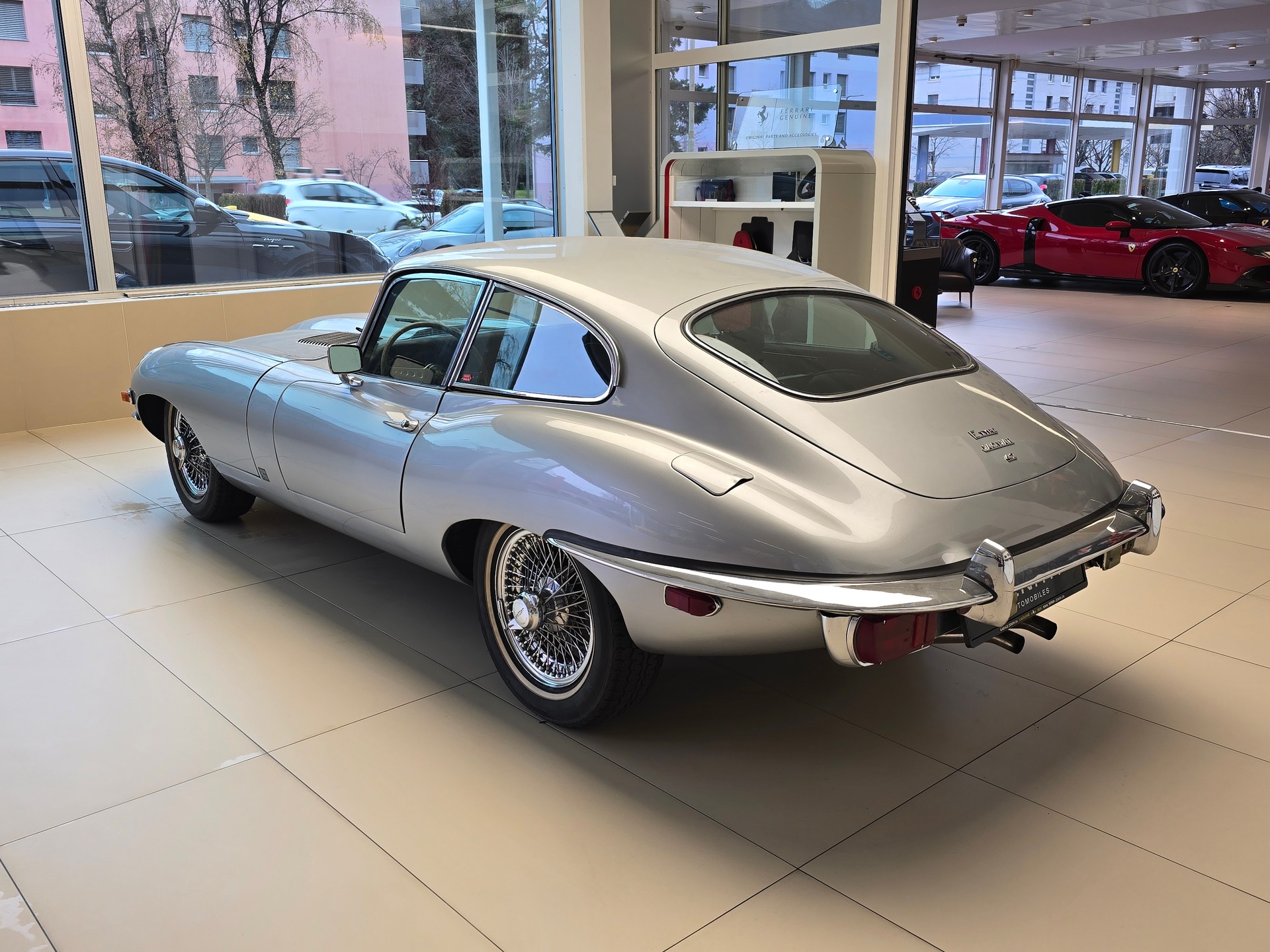 JAGUAR E Type XKE-image-6